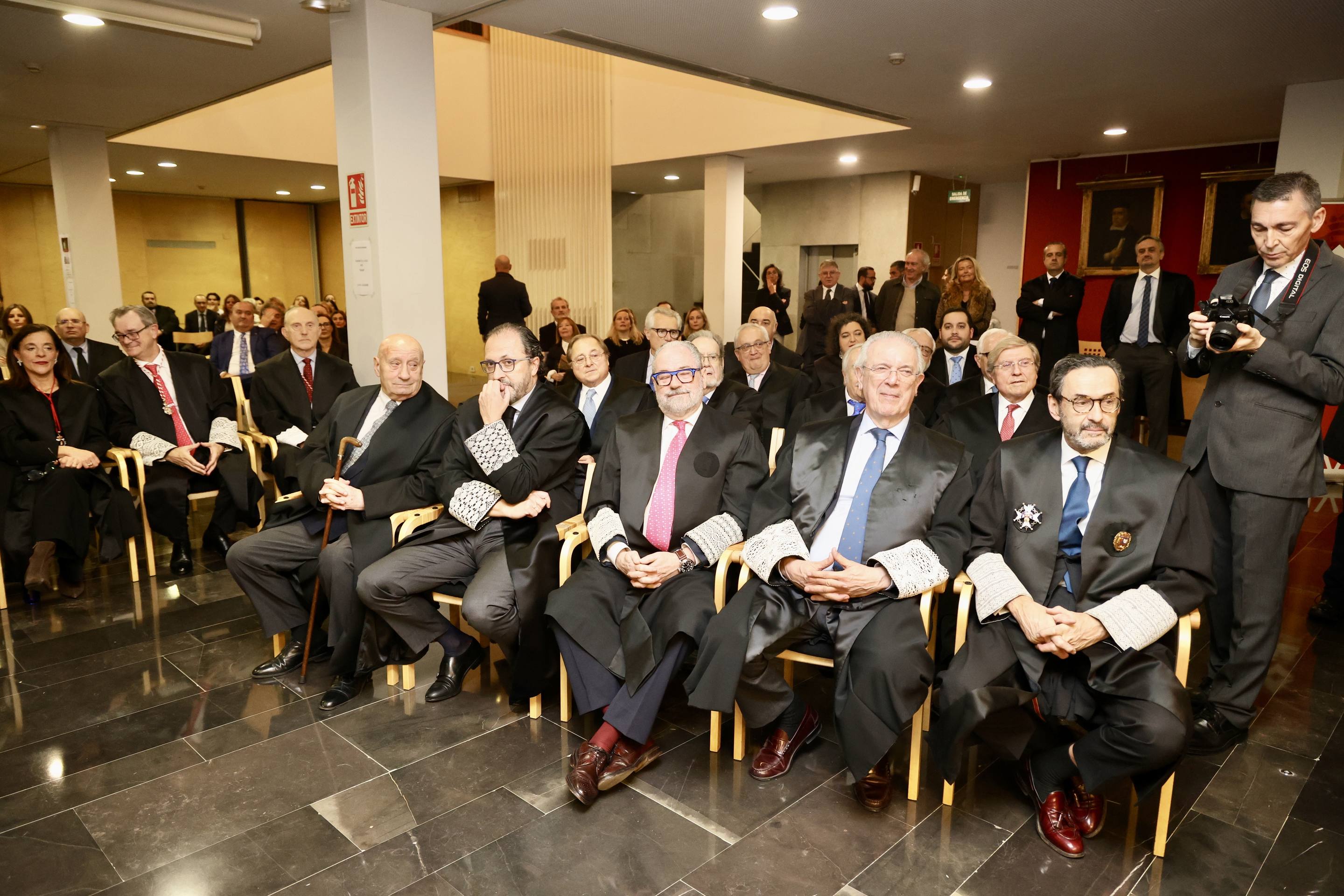 La entrega de insignias del Colegio de la Abogacía de Valladolid, en imágenes