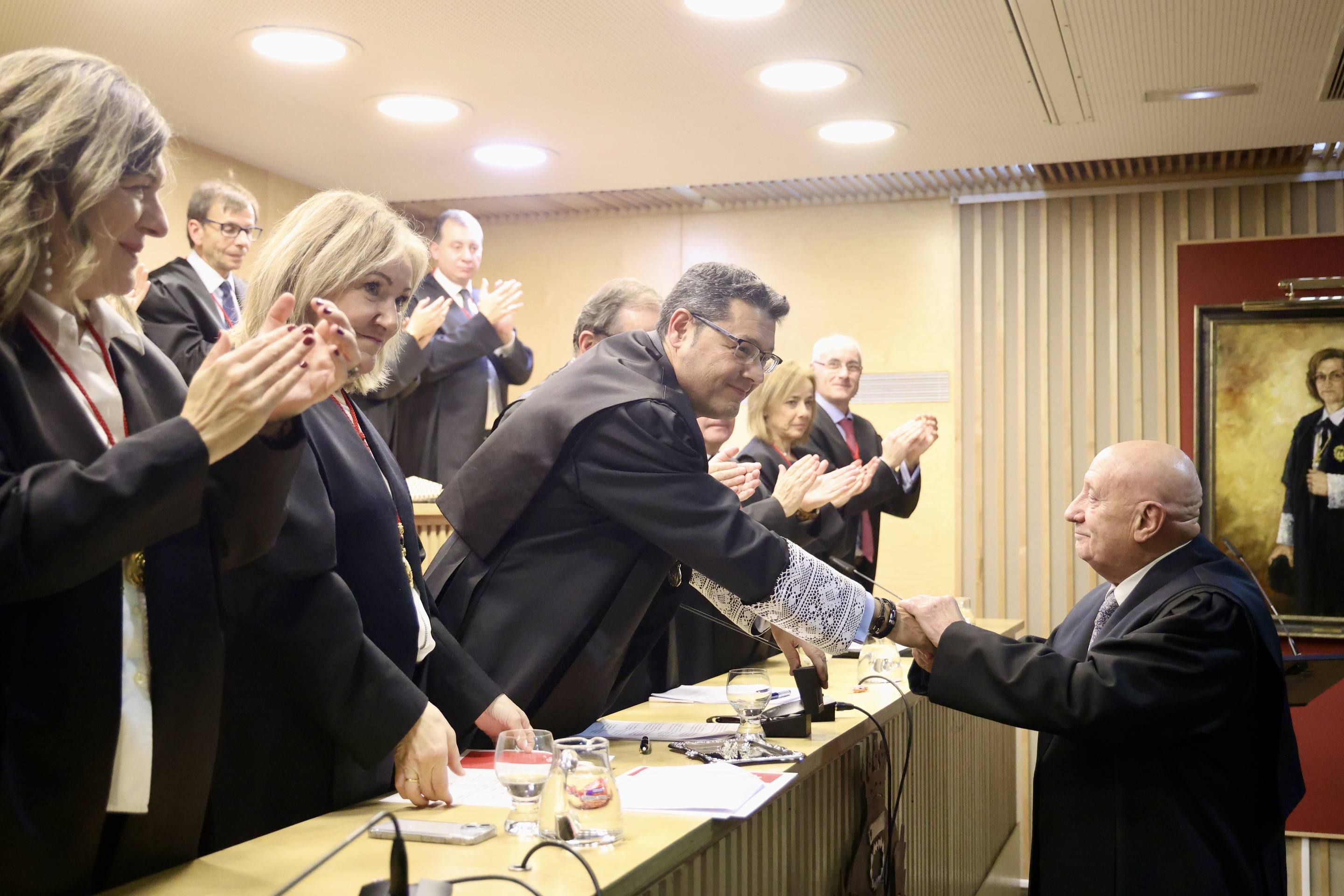 La entrega de insignias del Colegio de la Abogacía de Valladolid, en imágenes
