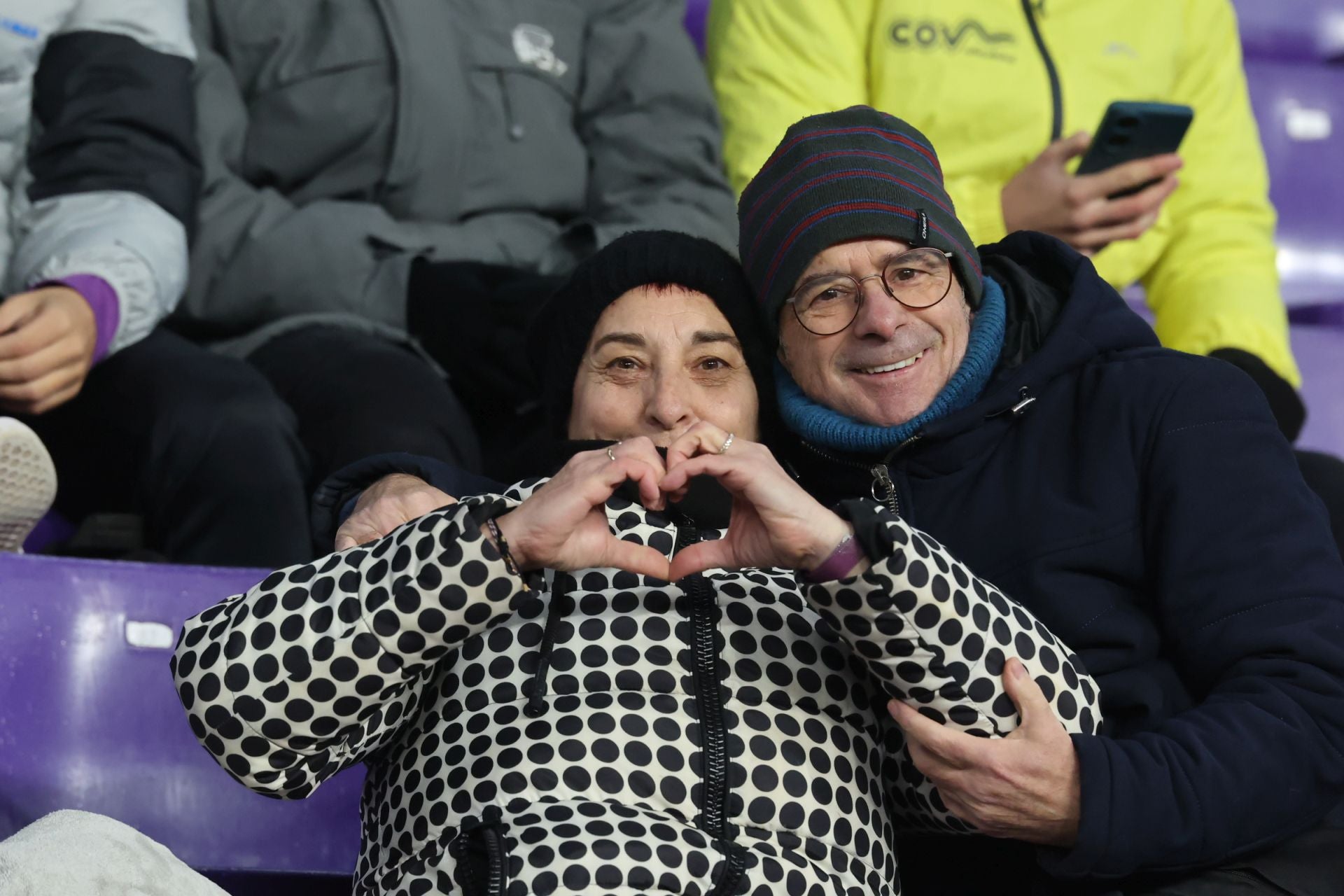 Búscate en la grada del estadio José Zorrilla (2/4)