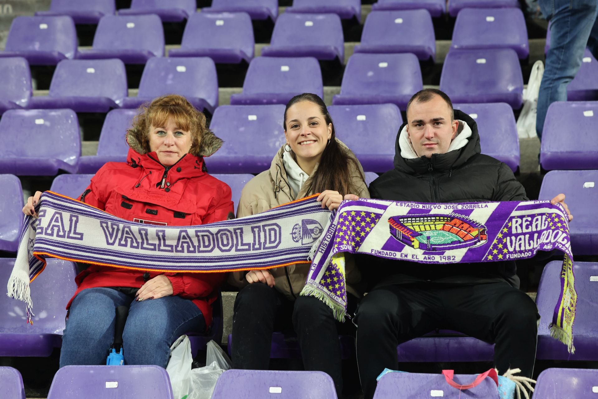 Búscate en la grada del estadio José Zorrilla (3/4)