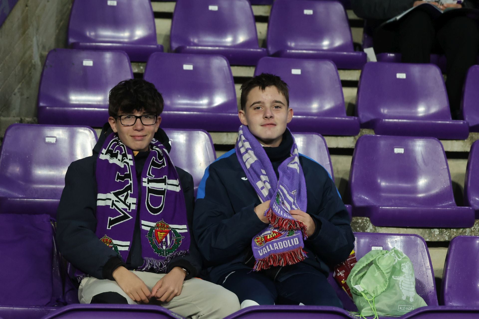 Búscate en la grada del estadio José Zorrilla (4/4)