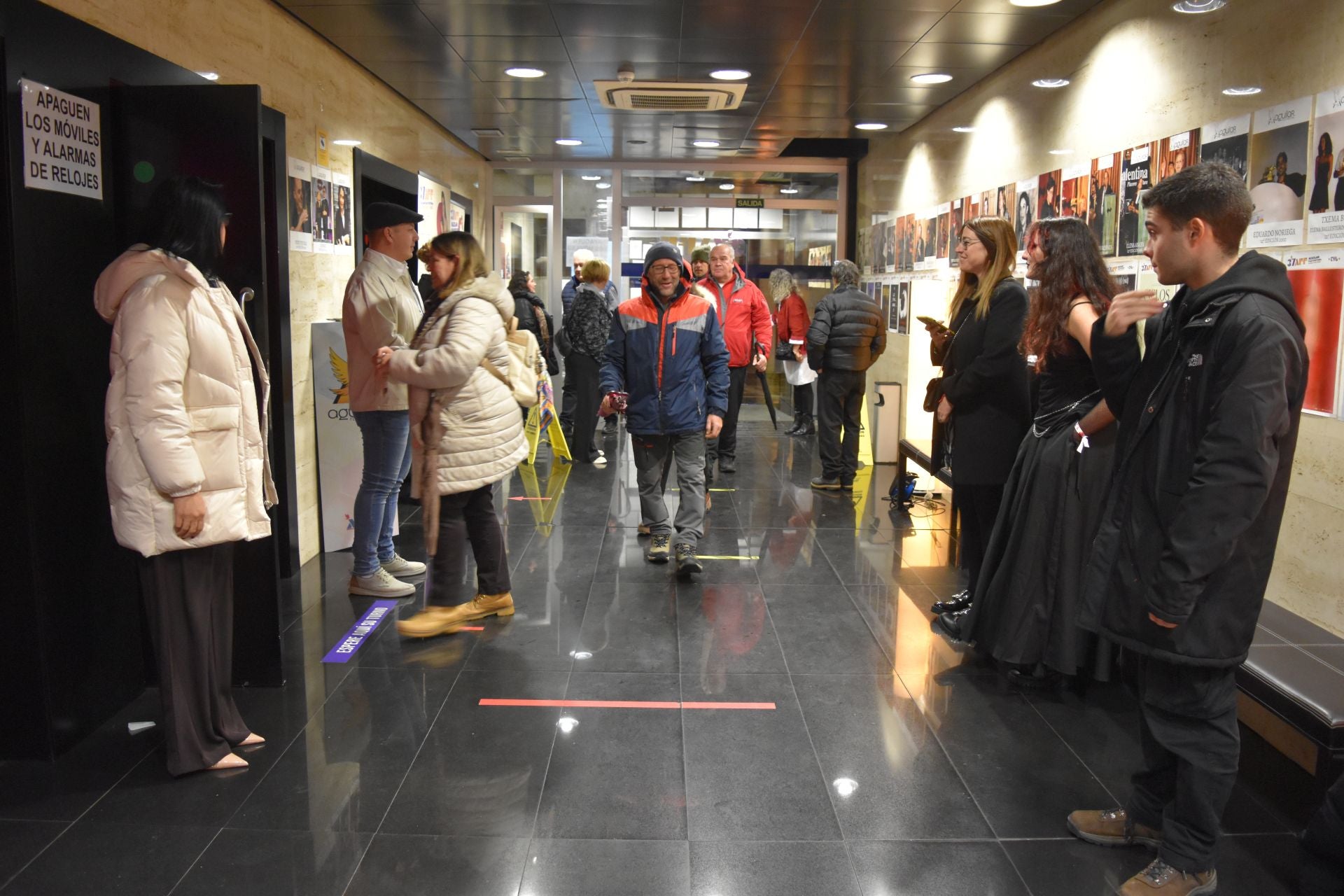 Aguilar se rinde a Luis Zahera