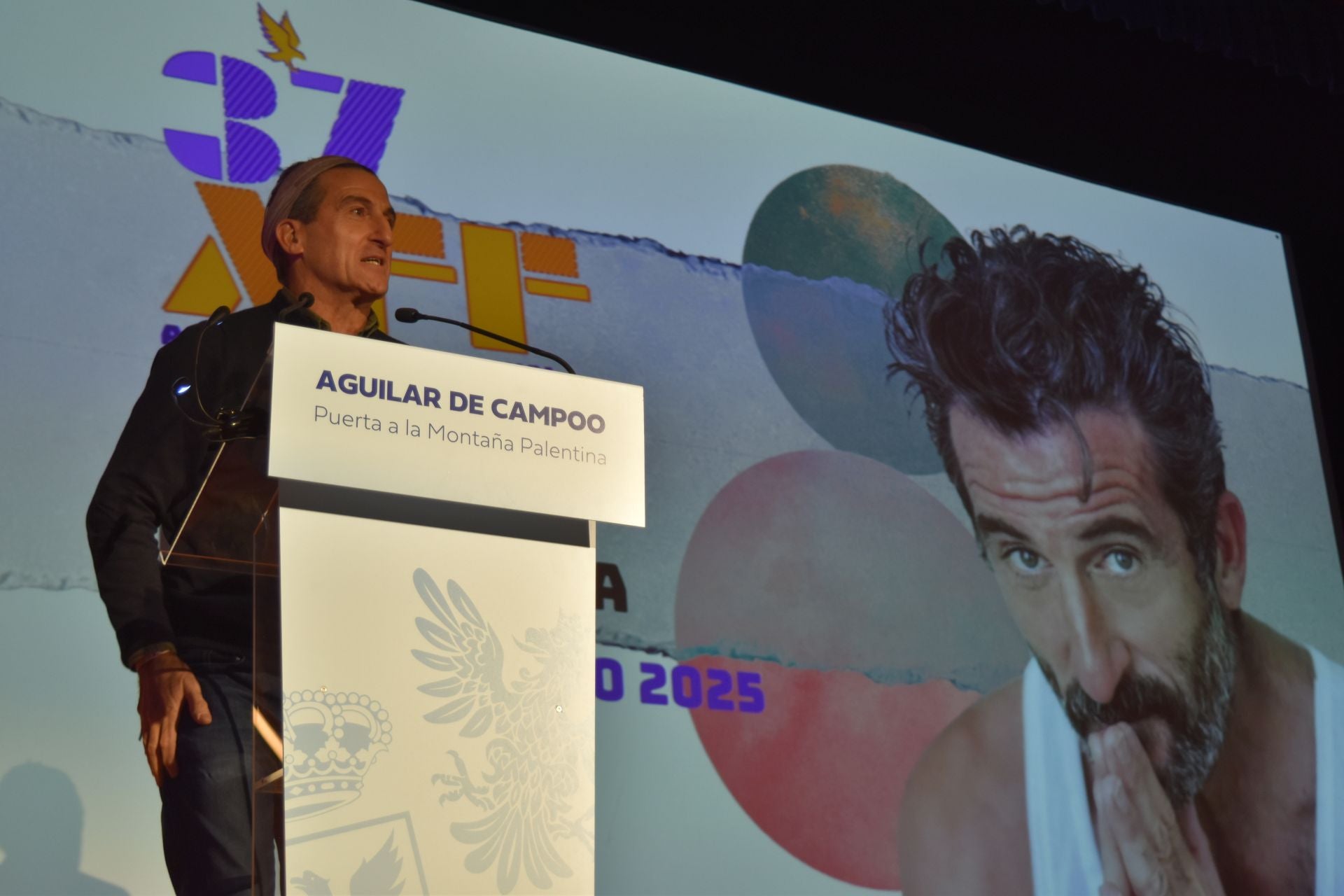 Aguilar se rinde a Luis Zahera