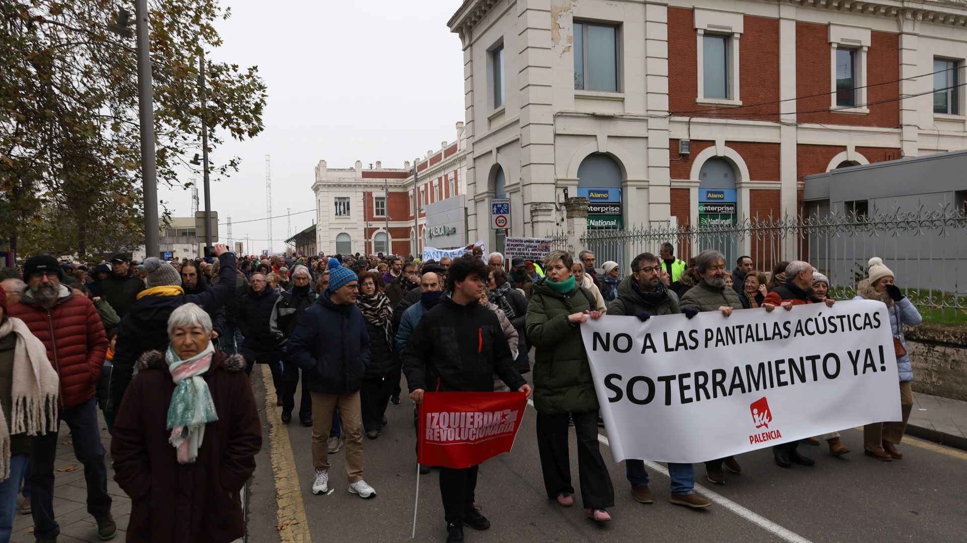 Así ha transcurrido la manifestación en Palencia por el soterramiento