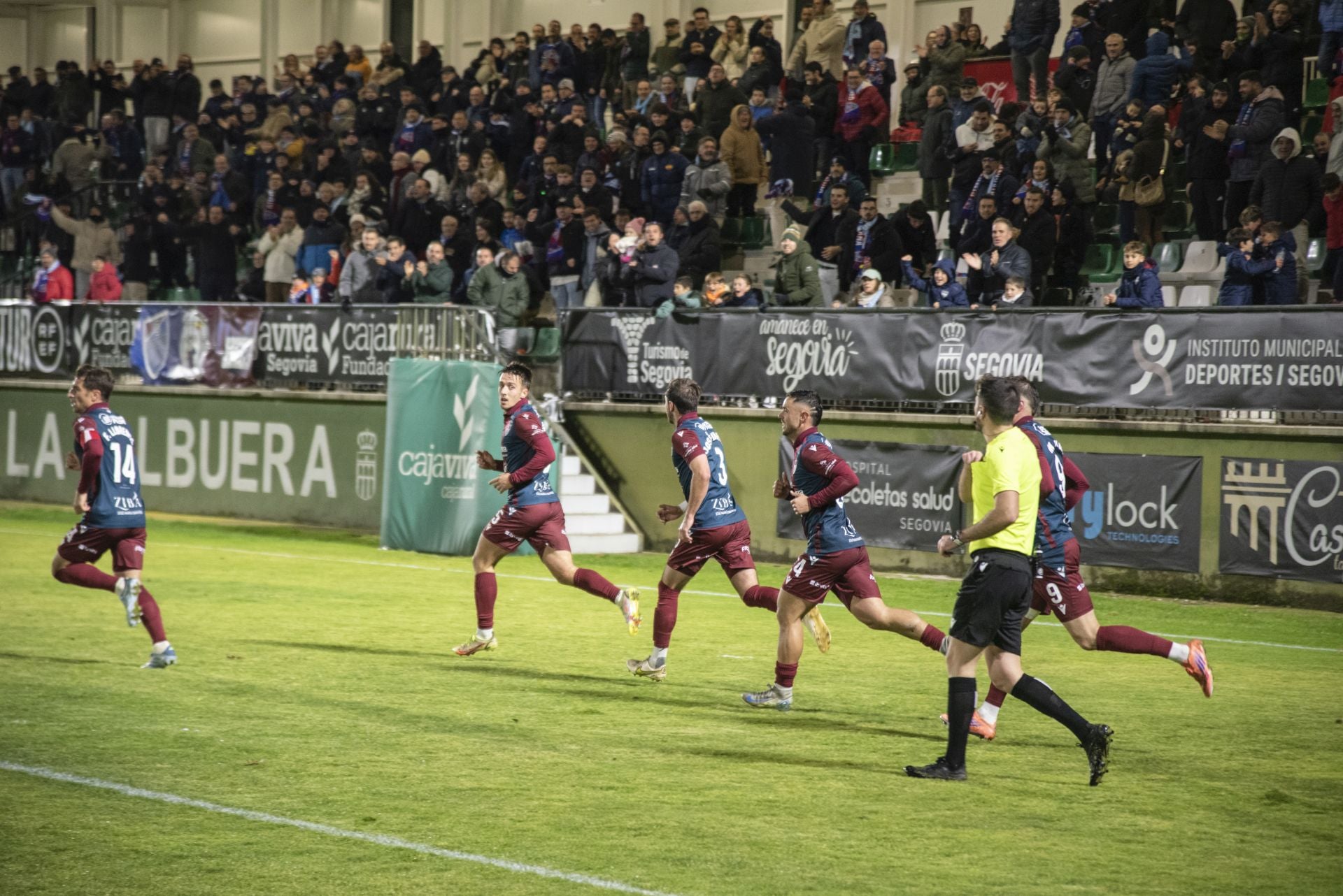 Fotos del empate entre la Segoviana y el Atlético Astorga