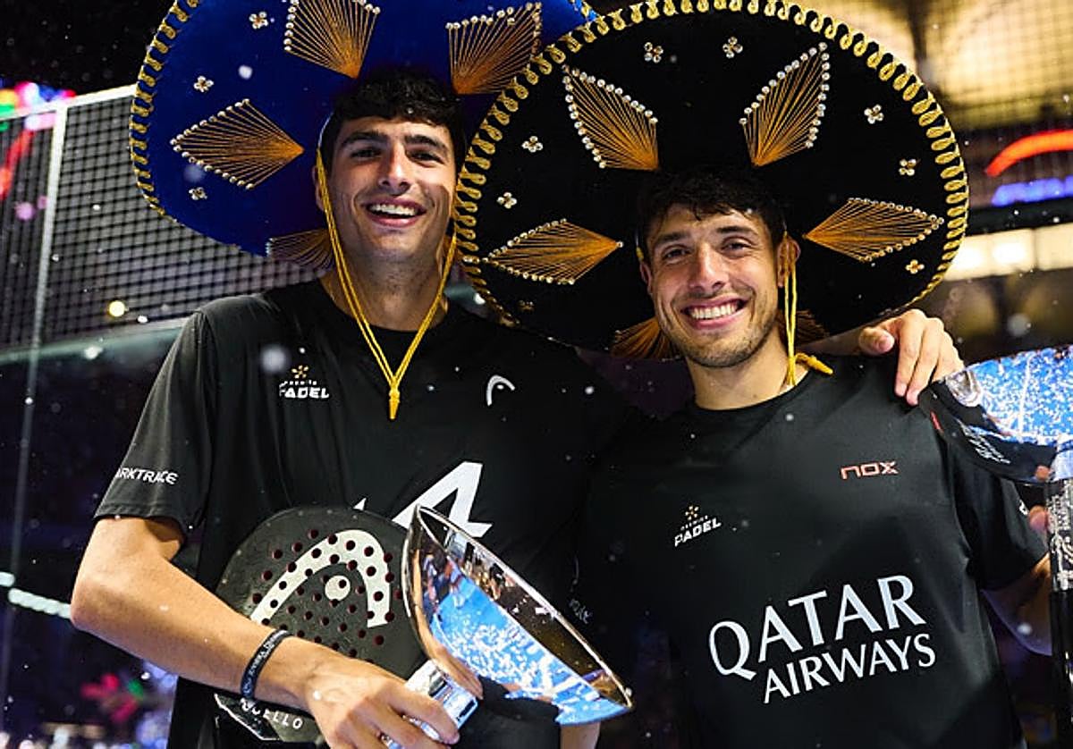 El vallisoletano Coello y Tapia con el sombrero mexicano de ganadores en el Major de Acapulco.