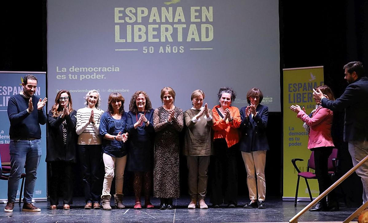 Homenaje a las mujeres en Dueñas.