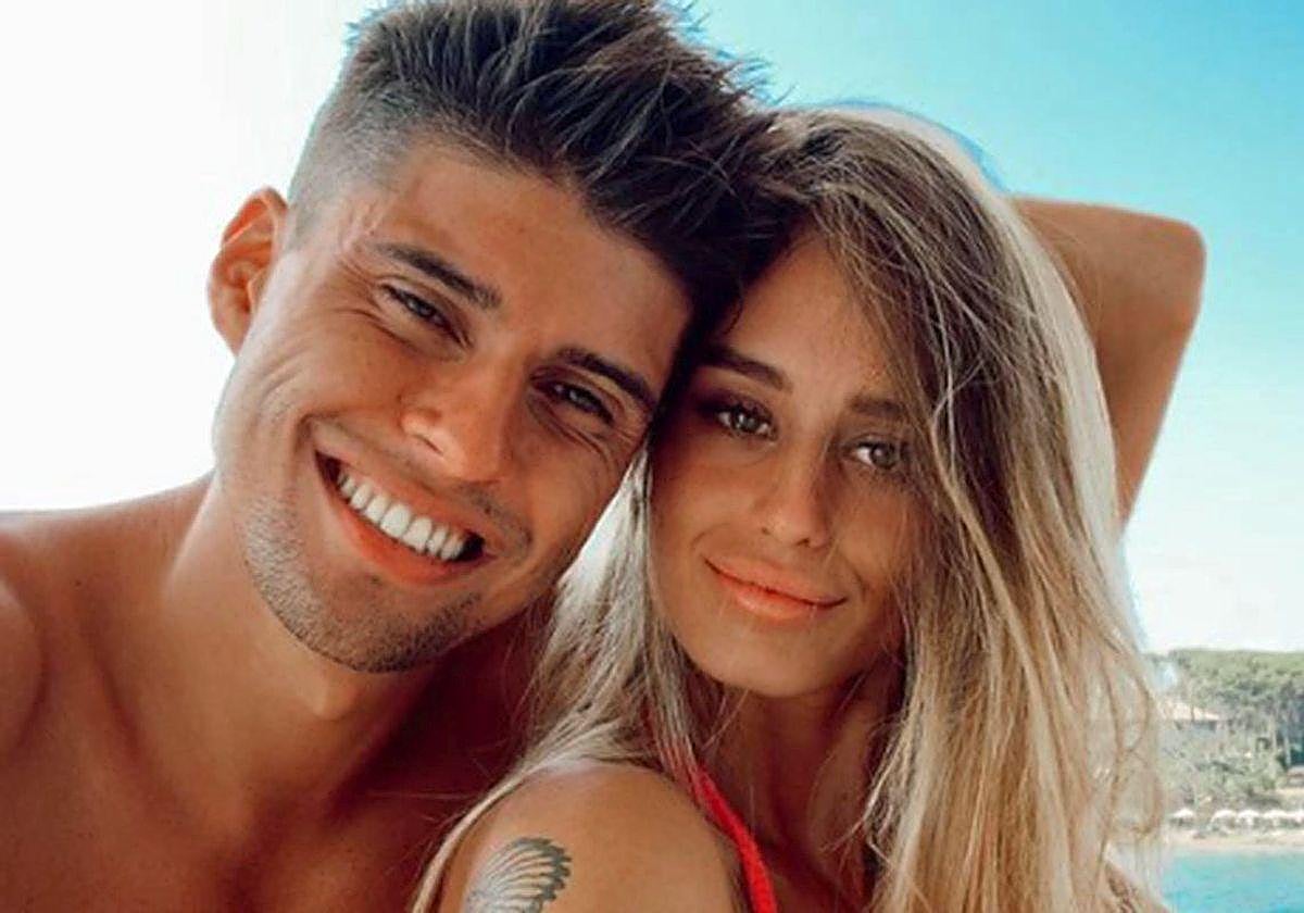 Javier Tudela con su mujer Marina Romero, en una imagen de archivo.