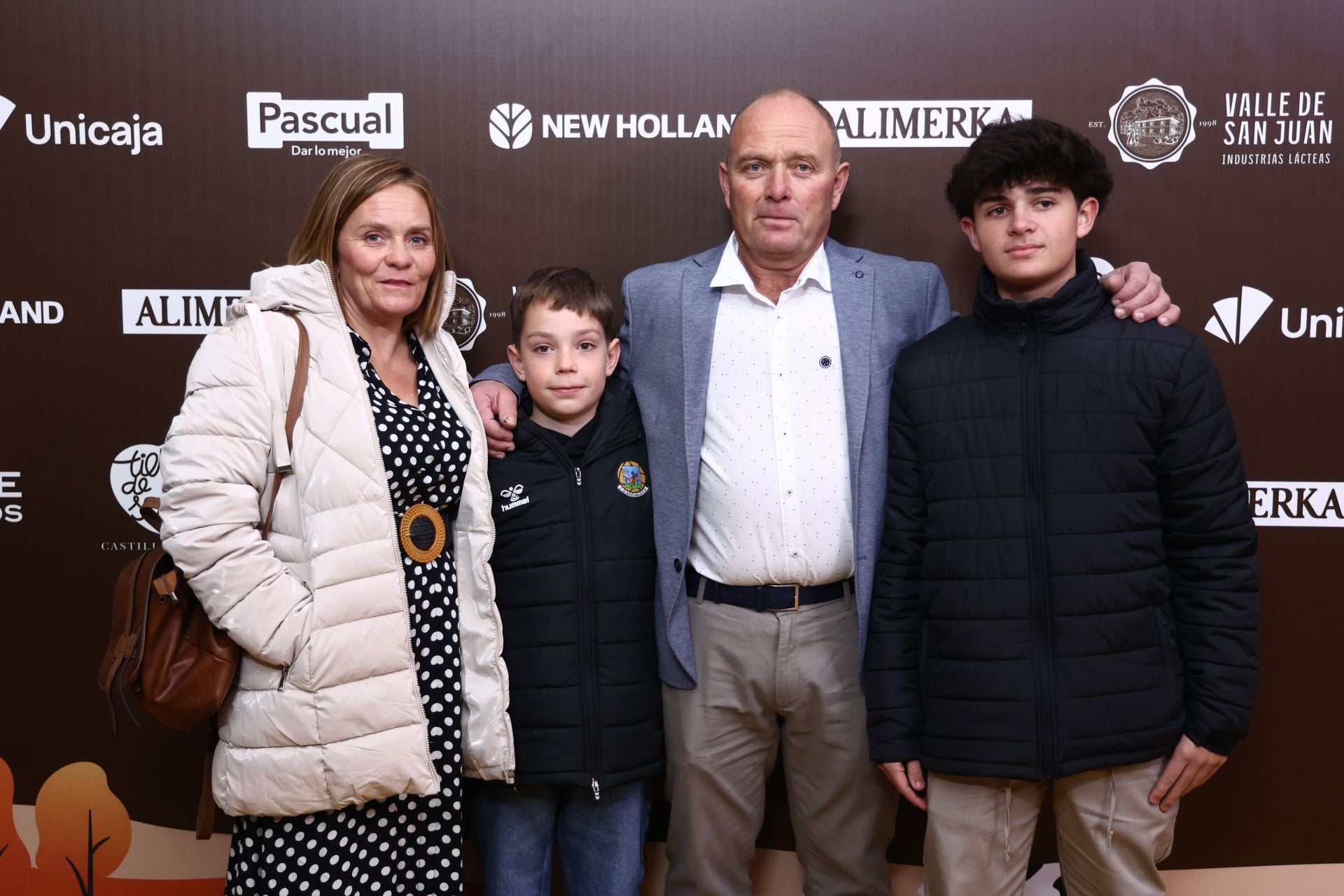 Paula Romo, Carlos Romo, Juan Carlos Romo (Premio Mejor Profesional) y Marcos Blázquez, de Palacios de Goda.