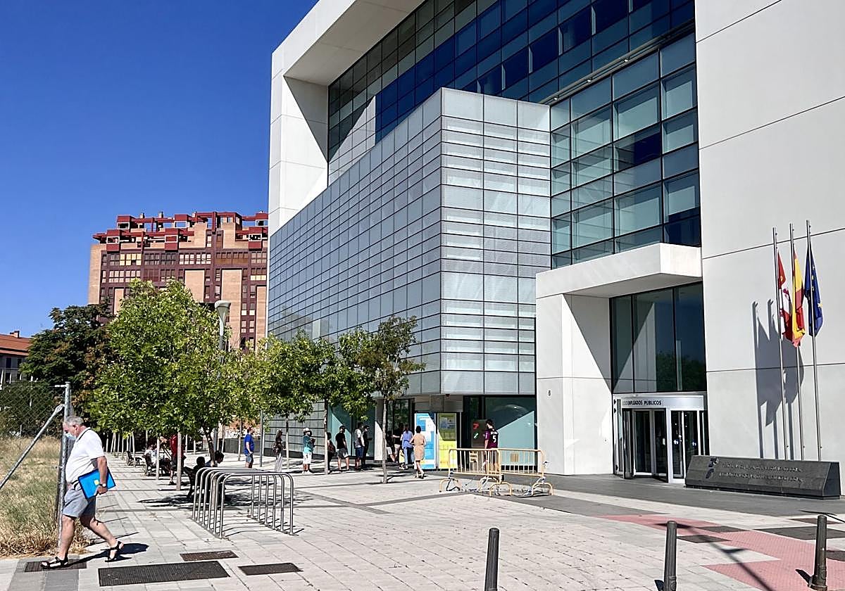 Edificio de la Seguridad Social en Valladolid en una imagen de archivo.