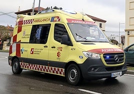 Imagen de archivo de una ambulancia del 112.