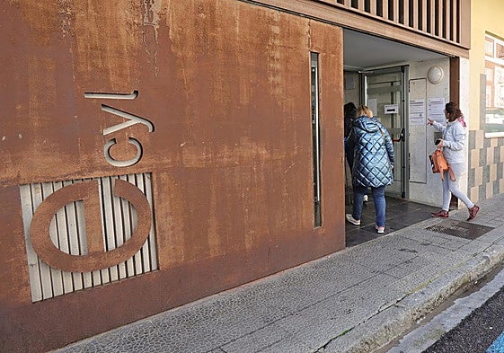 Oficinas del Ecyl en la calle Las Monjas de Palencia.