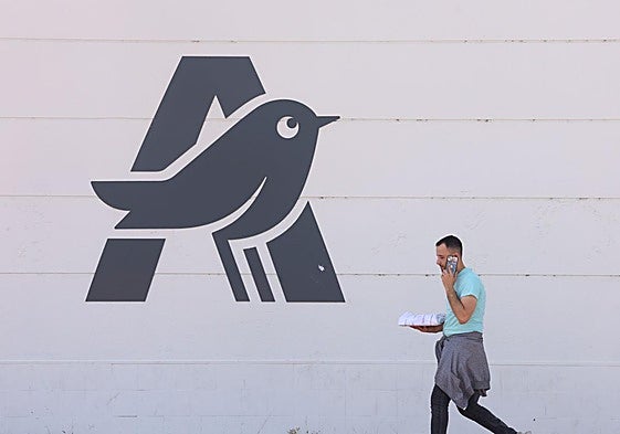 Supermercado Alcampo de Laguna de Duero antes de la reforma.