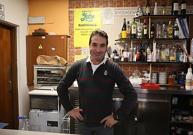 Félix Martínez, dueño del bar Yoby.
