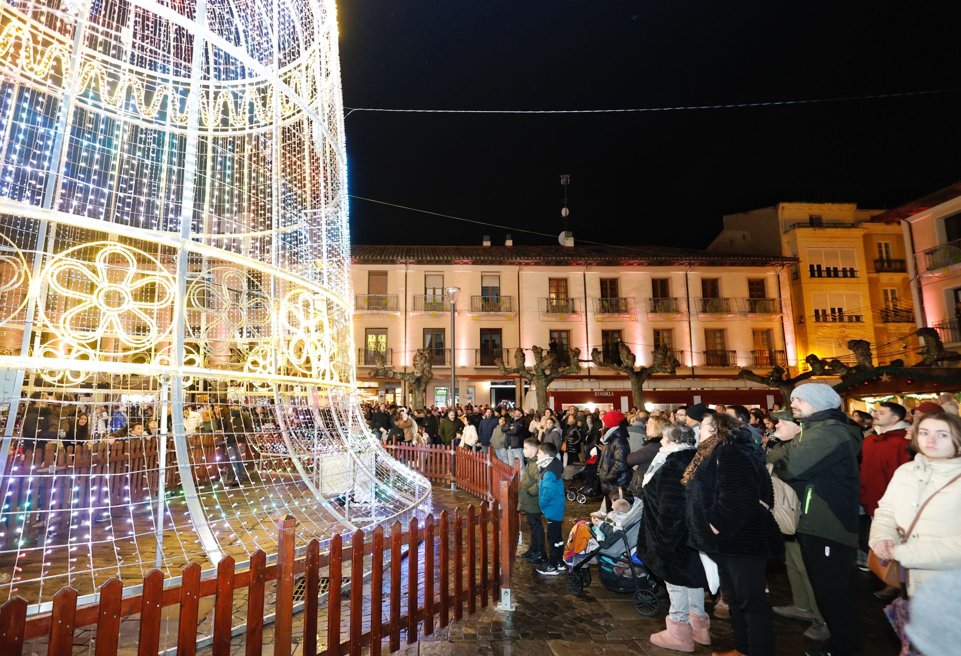 Palencia ilumina sus calles y sus plazas por Navidad