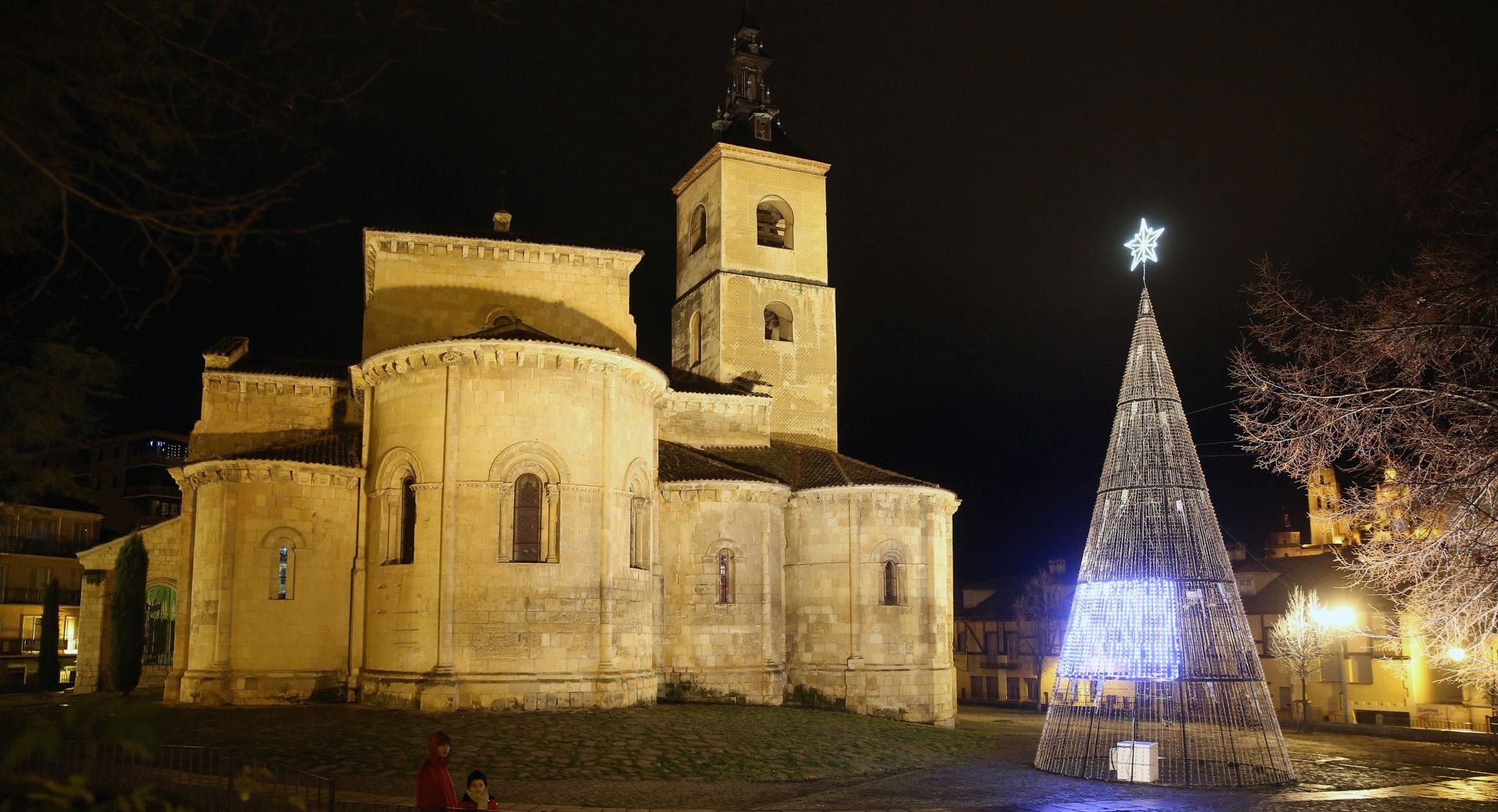 El encendido de la iluminación navideña de Segovia, en fotos