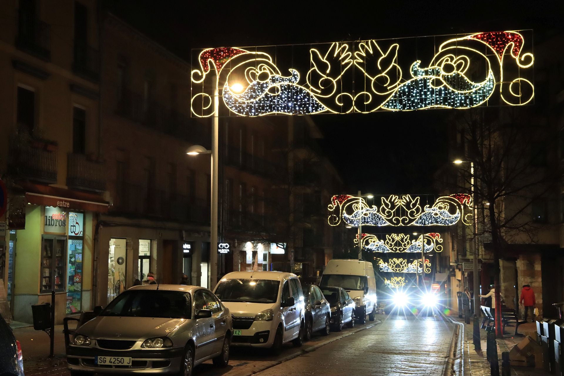 El encendido de la iluminación navideña de Segovia, en fotos