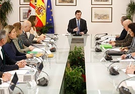 Reunión de Mañueco en Segovia con organizaciones agrarias.