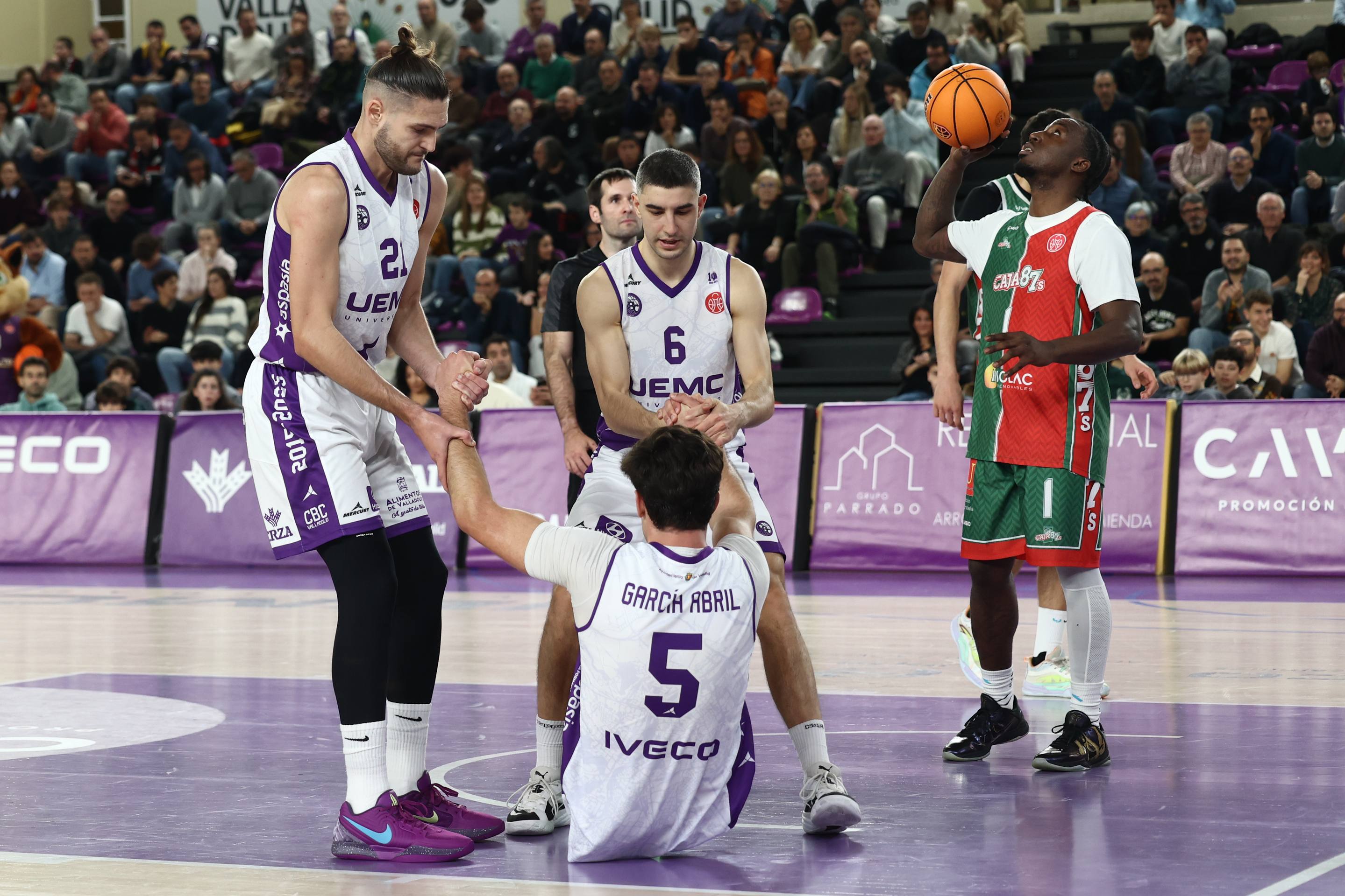 La derrota del CBC Valladolid en su regreso a Pisuerga, en imágenes