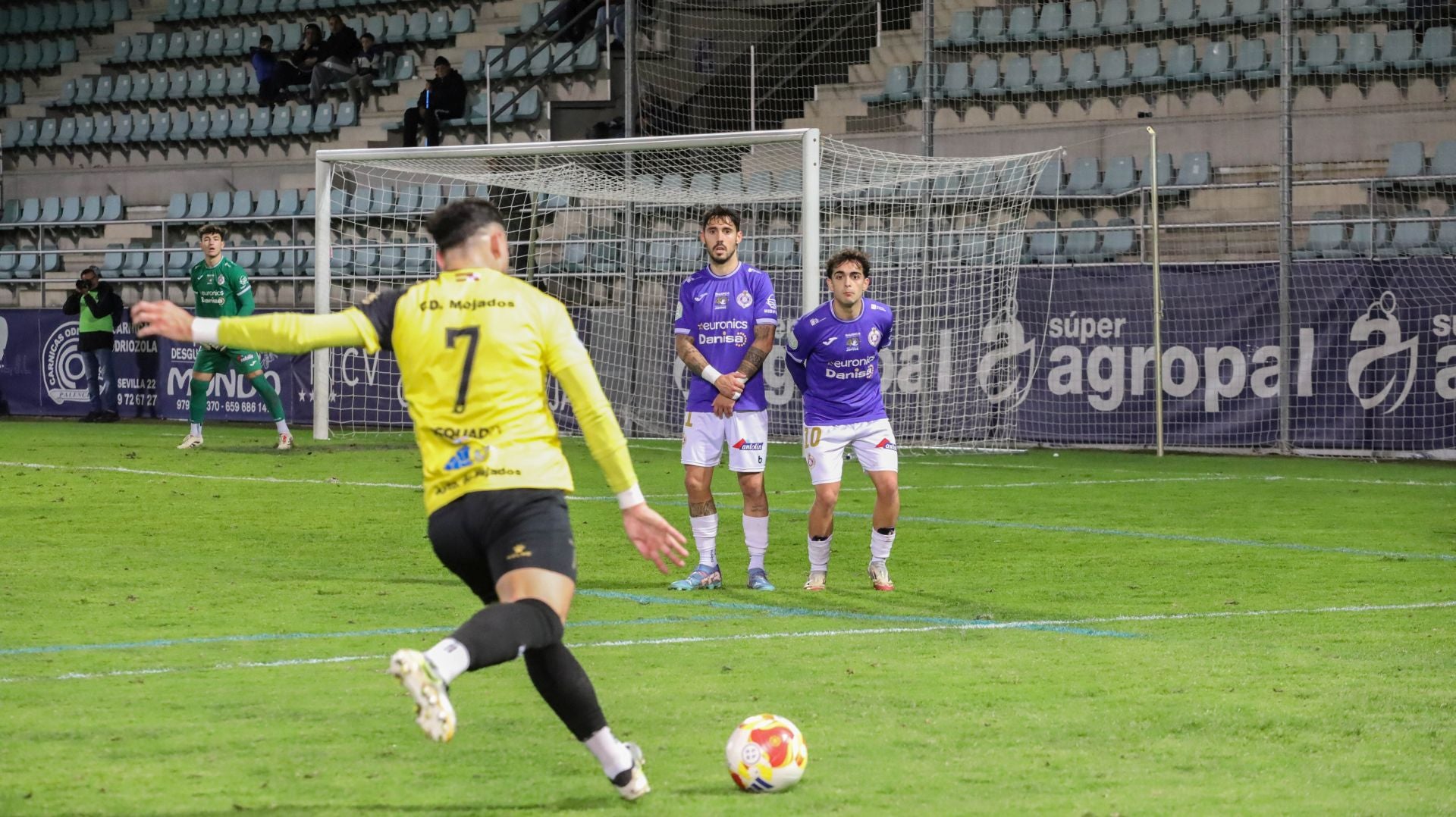 La victoria del Palencia Cristo ante el Mojados, en imágenes