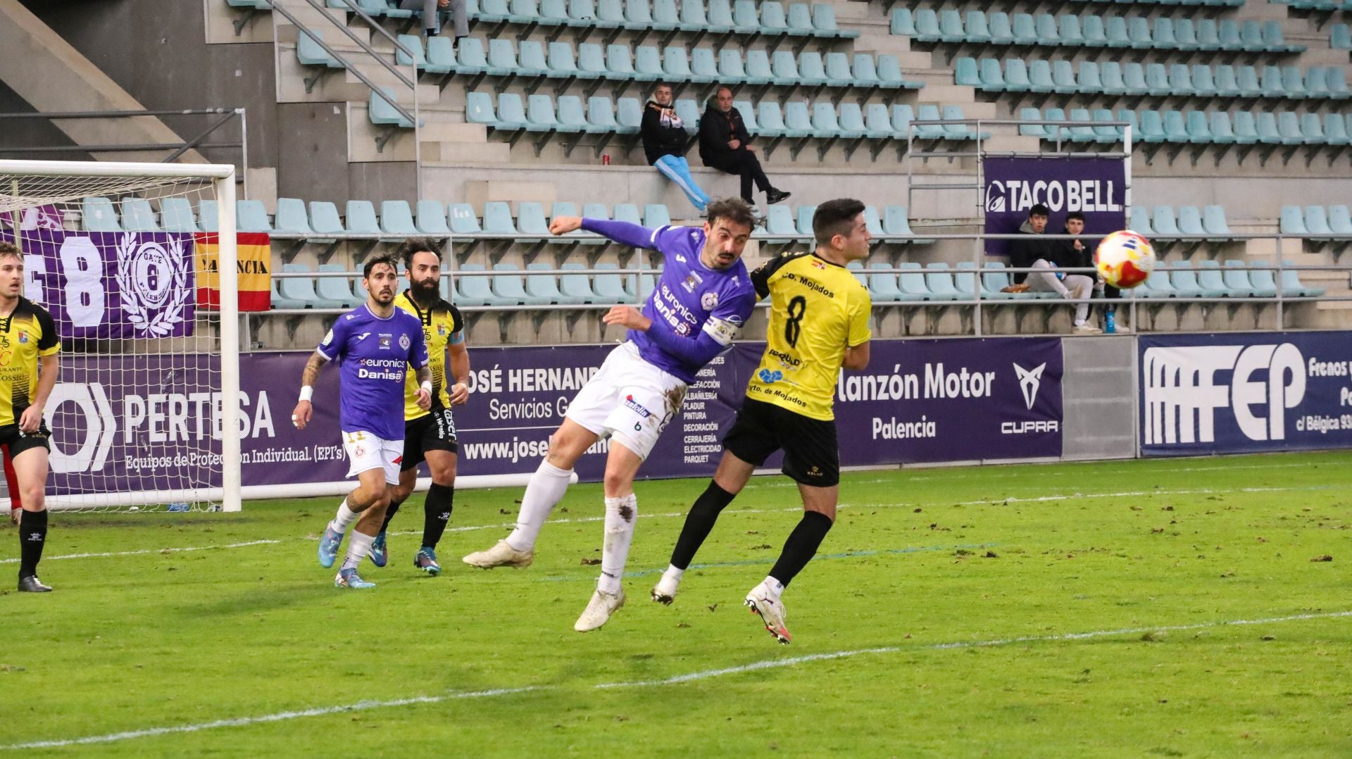 La victoria del Palencia Cristo ante el Mojados, en imágenes