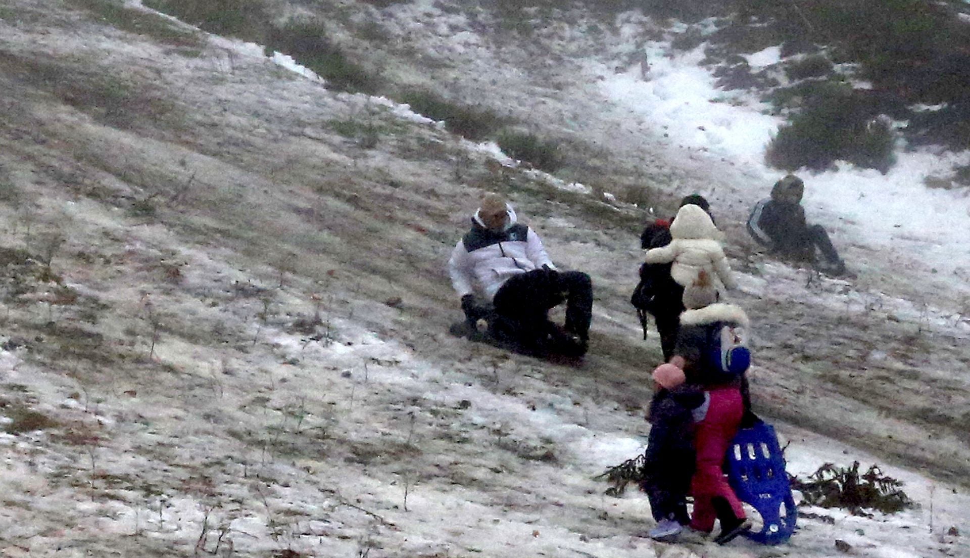 Fin de semana de nieve en Navacerrada sin cortes de tráfico