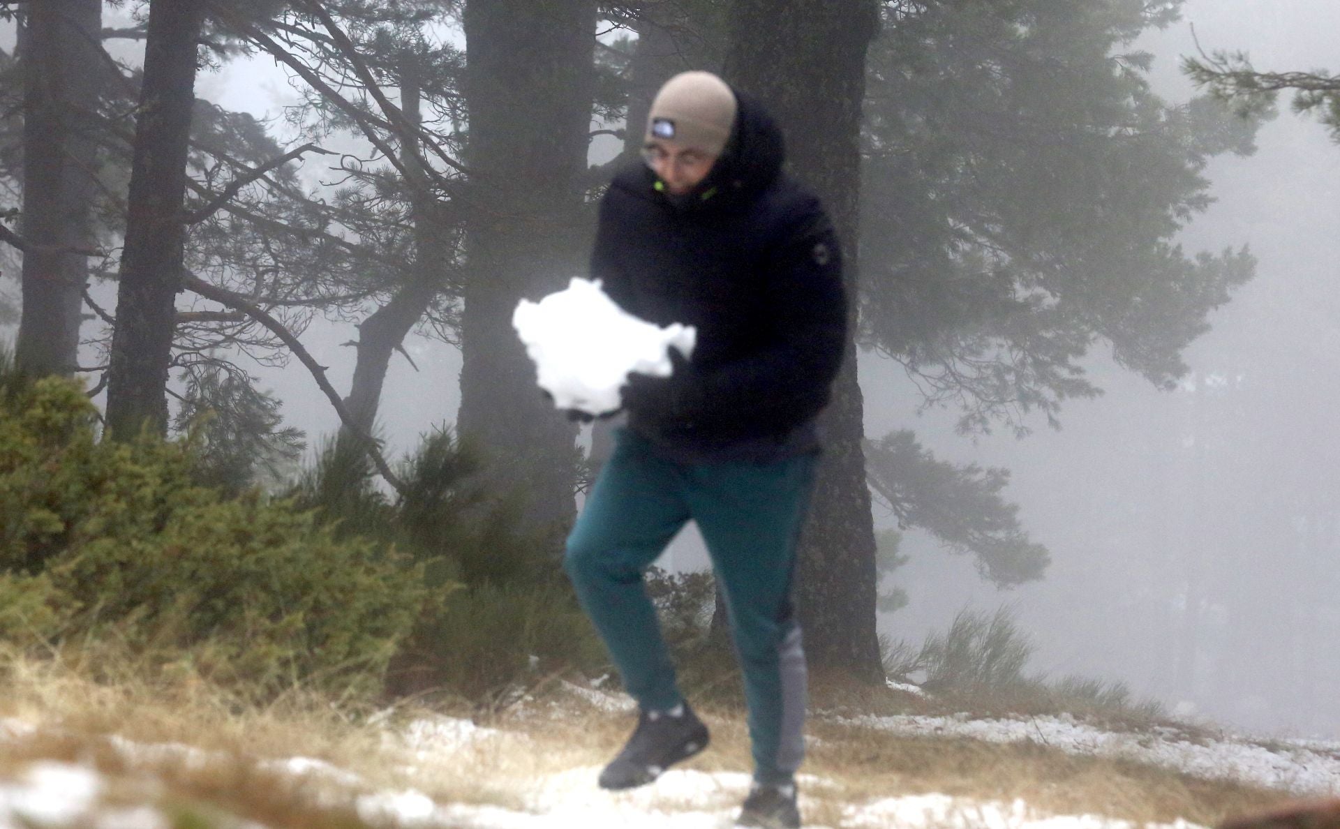 Fin de semana de nieve en Navacerrada sin cortes de tráfico