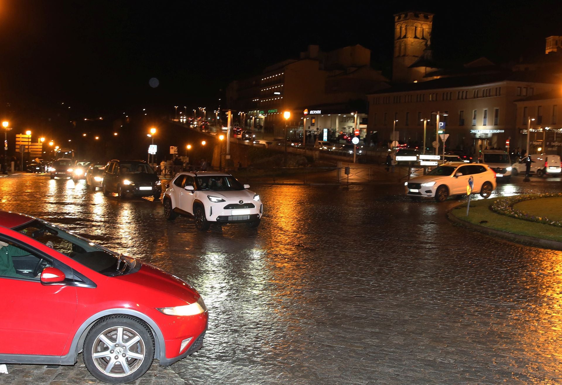 Fotos del aluvión de turistas por las calles de Segovia