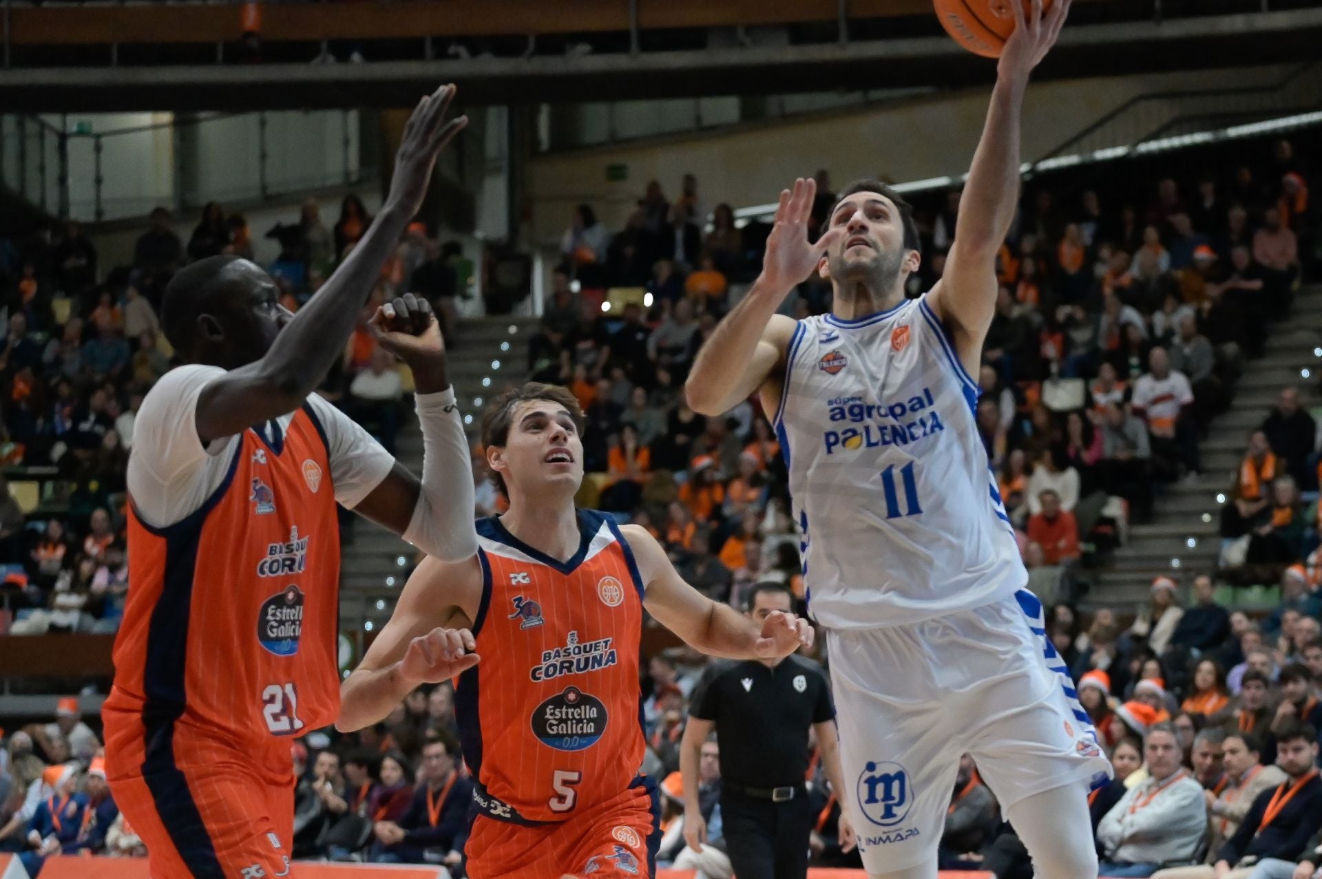 Así ha sido la derrota del Súper Agropal Palencia en la pista del Leyma Coruña