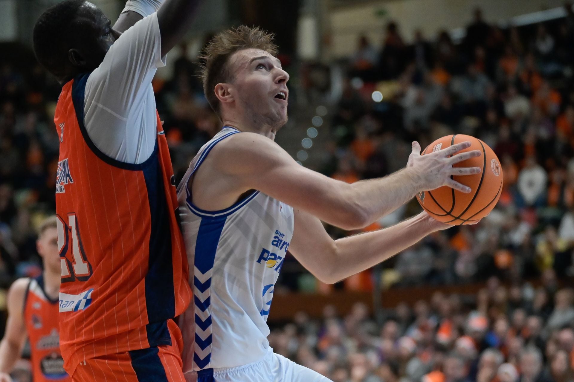 Así ha sido la derrota del Súper Agropal Palencia en la pista del Leyma Coruña