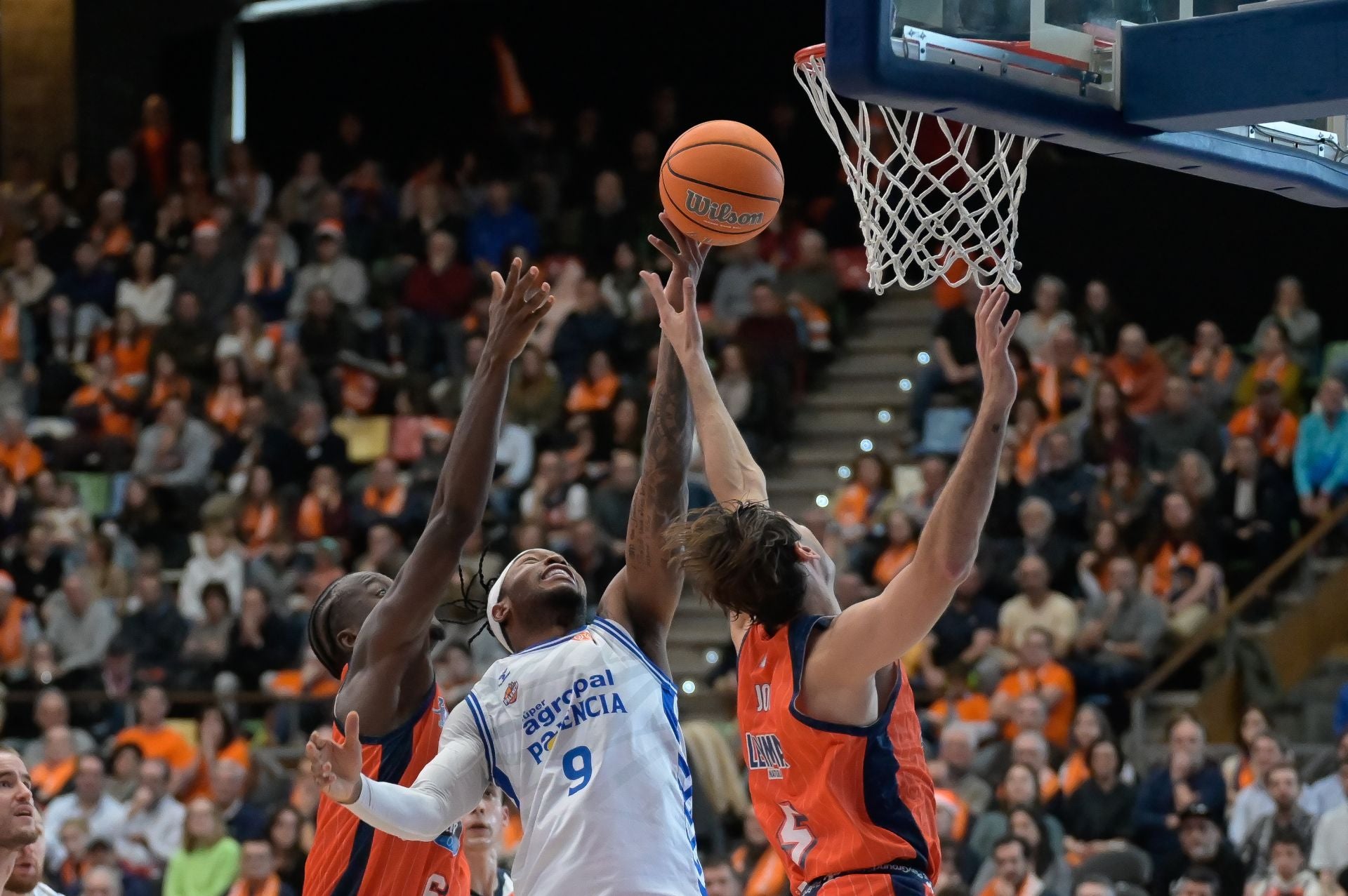 Así ha sido la derrota del Súper Agropal Palencia en la pista del Leyma Coruña