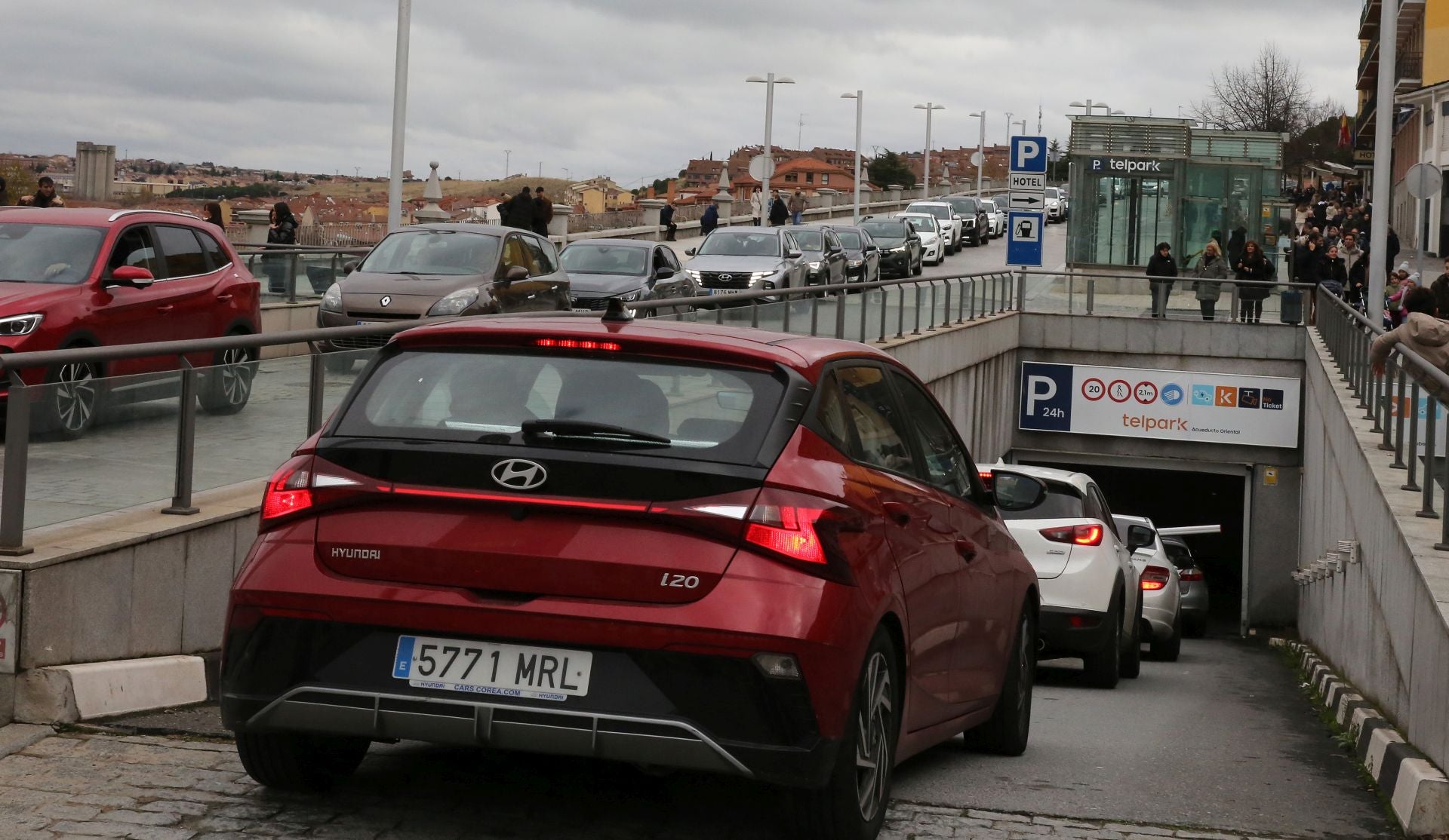 Fotos de los problemas en aparcamientos de Segovia