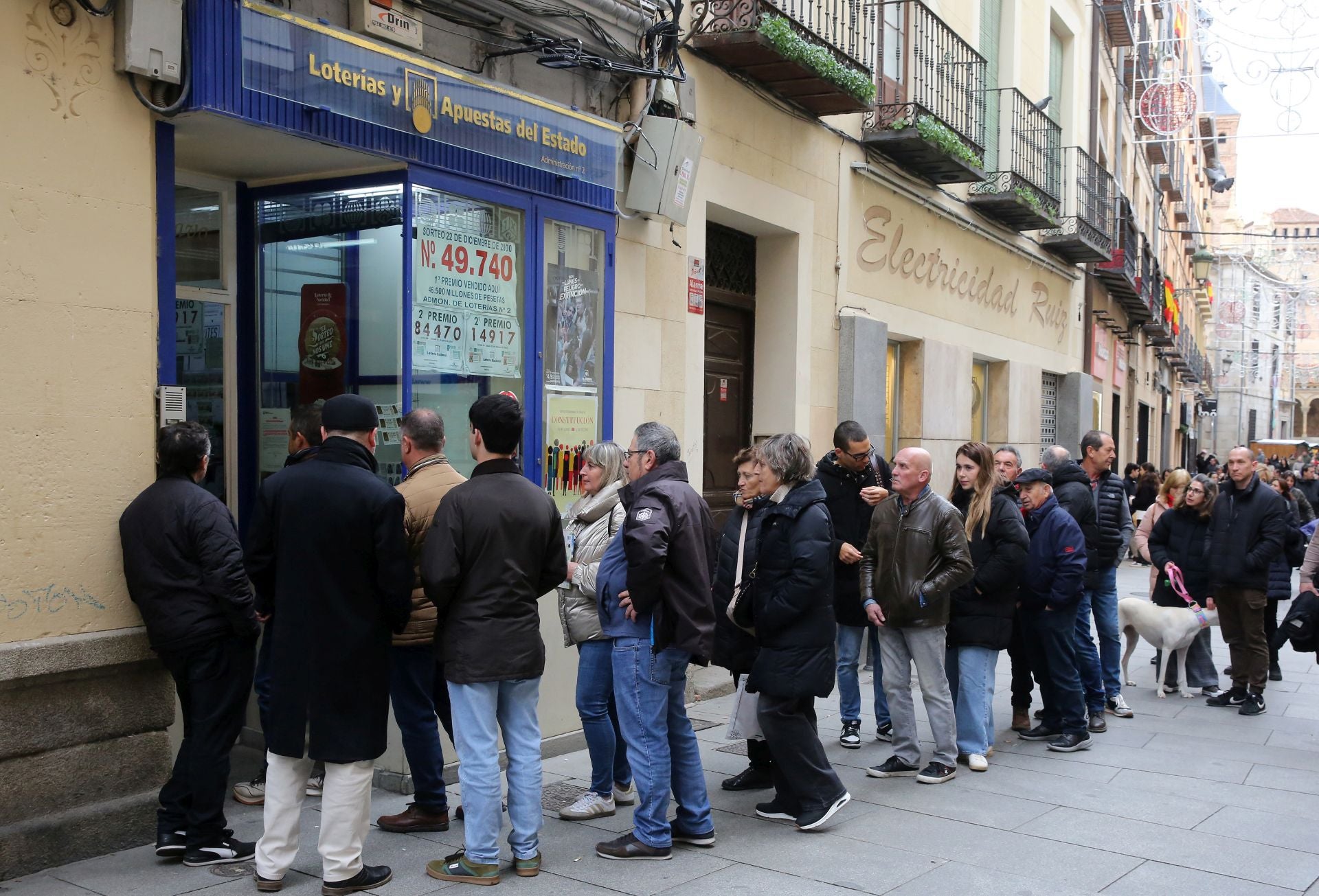 La avalancha de turistas durante el puente, en imágenes