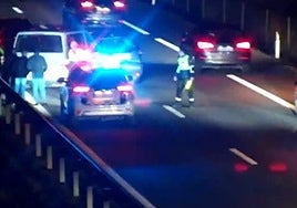 Colisión entre dos turismos y una furgoneta este lunes por la tarde en la A-62 a la altura de Tordesillas.
