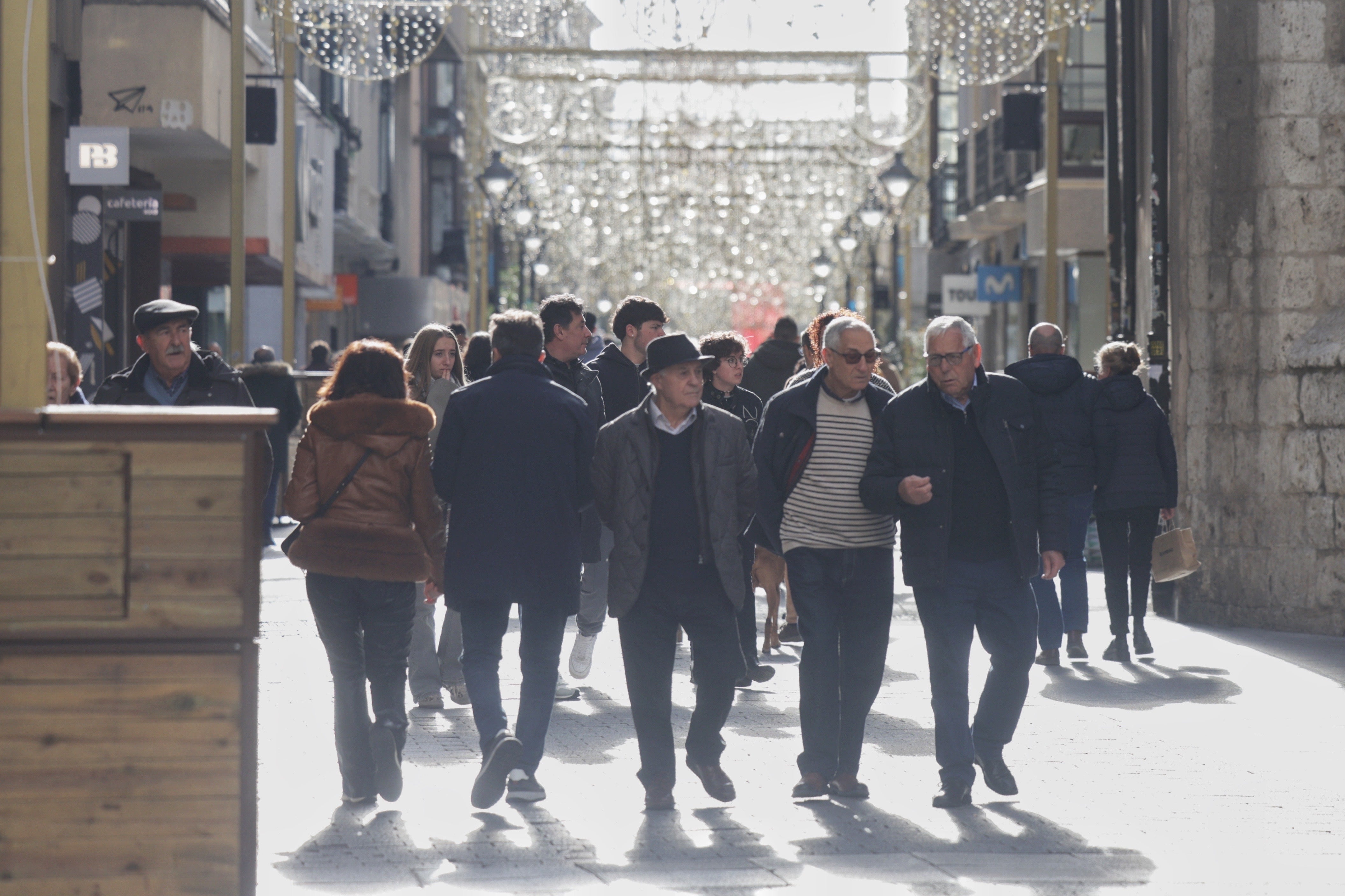 Las imágenes del mercado y el ambiente navideño en Valladolid