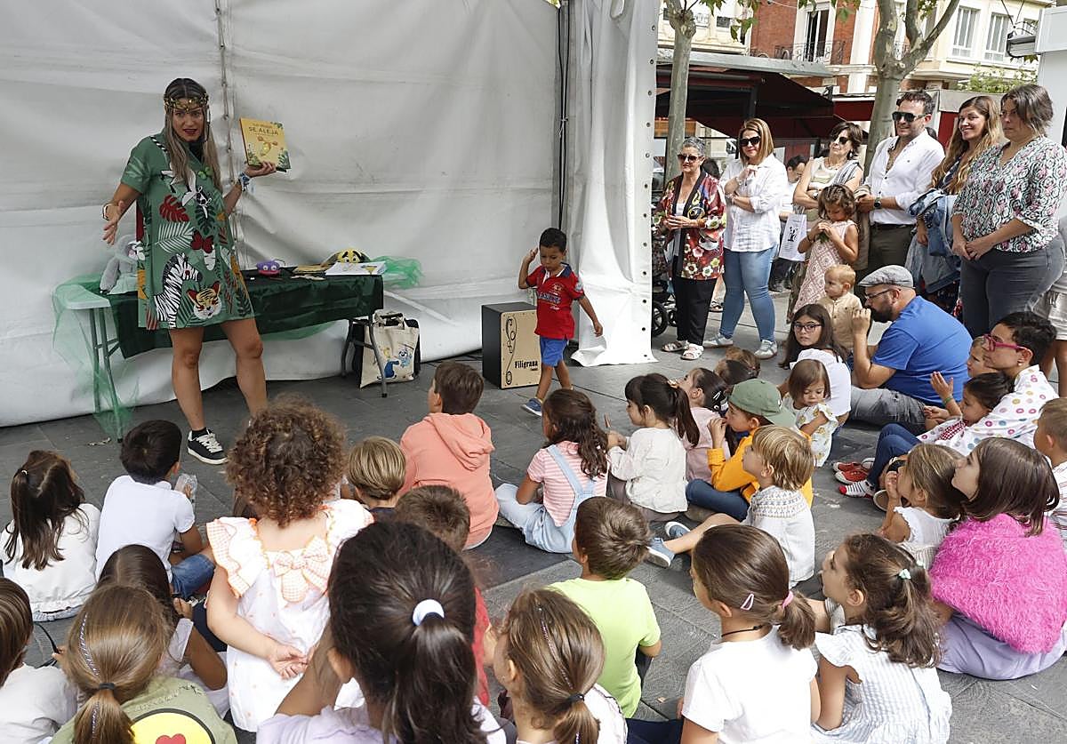 Una de las actividades de autores palentinos en la Feria del Libro de este año.