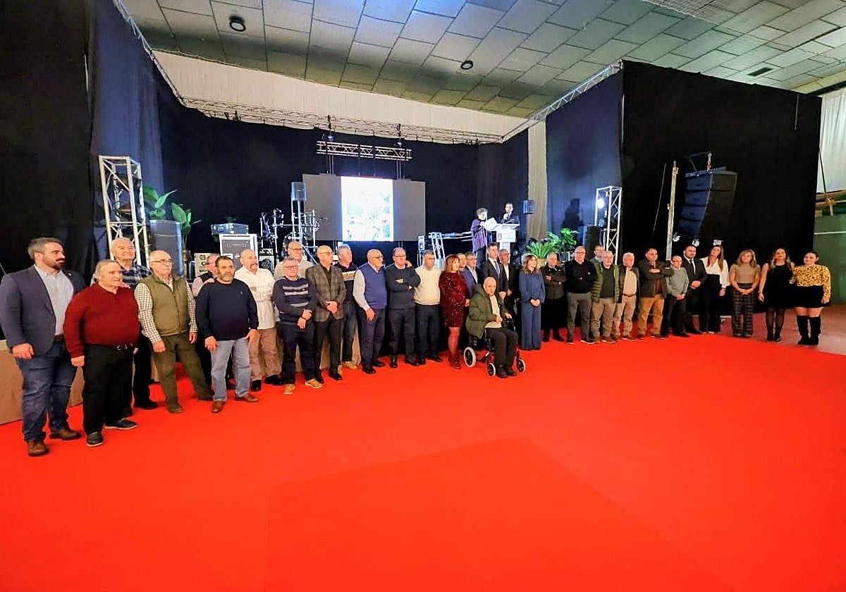Encuentro entre mineros de Cervera y de Villablino en el Ayuntamiento de la localidad leonesa.