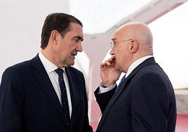 Juan Carlos Suárez-Quiñones y Jesús Julio Carnero, tras una reunión de la sociedad Valladolid Alta Velocidad.