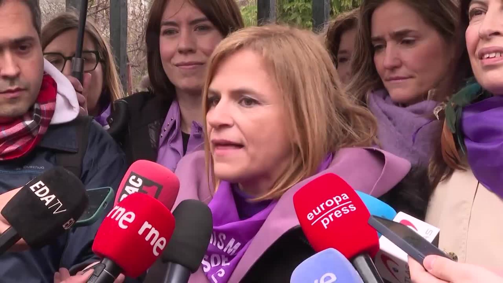 Pilar Bernabé: "Hoy es el día del PSOE porque es el partido de las mujeres"