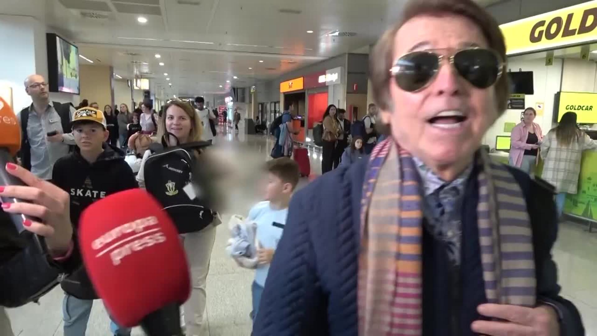 Raphael anuncia que retomará su agenda musical el próximo junio