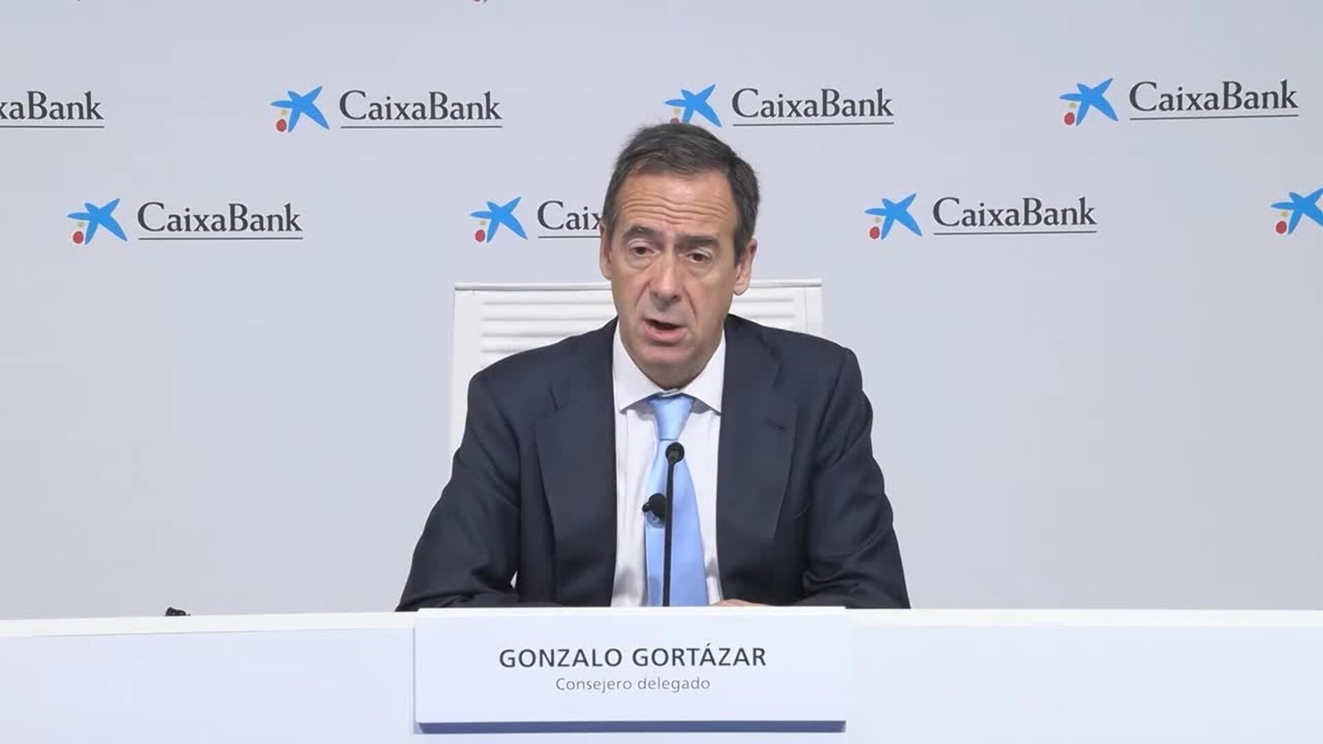CaixaBank gana 1.470 millones hasta marzo, un 6,9% más en términos comparables