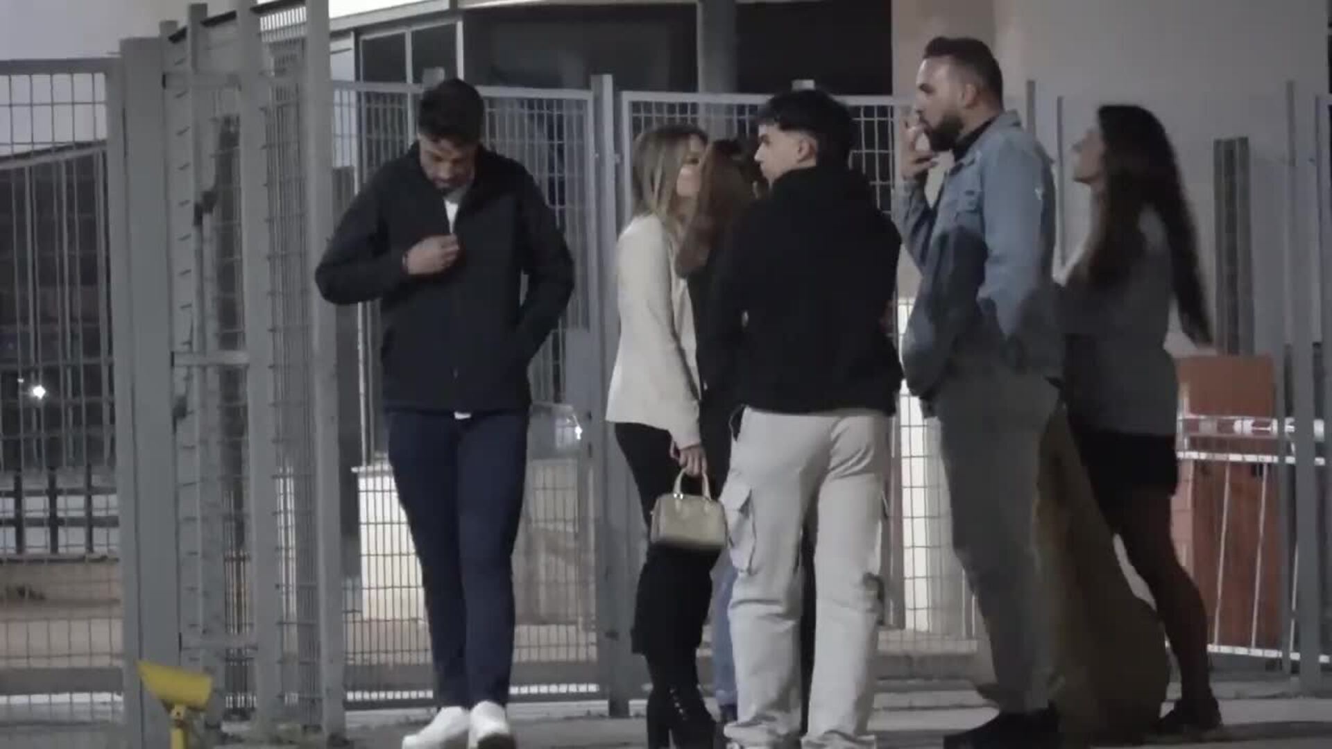¿Juntos o separados? Laura Cuevas y Carlos Calderón aparecen tras su encontronazo