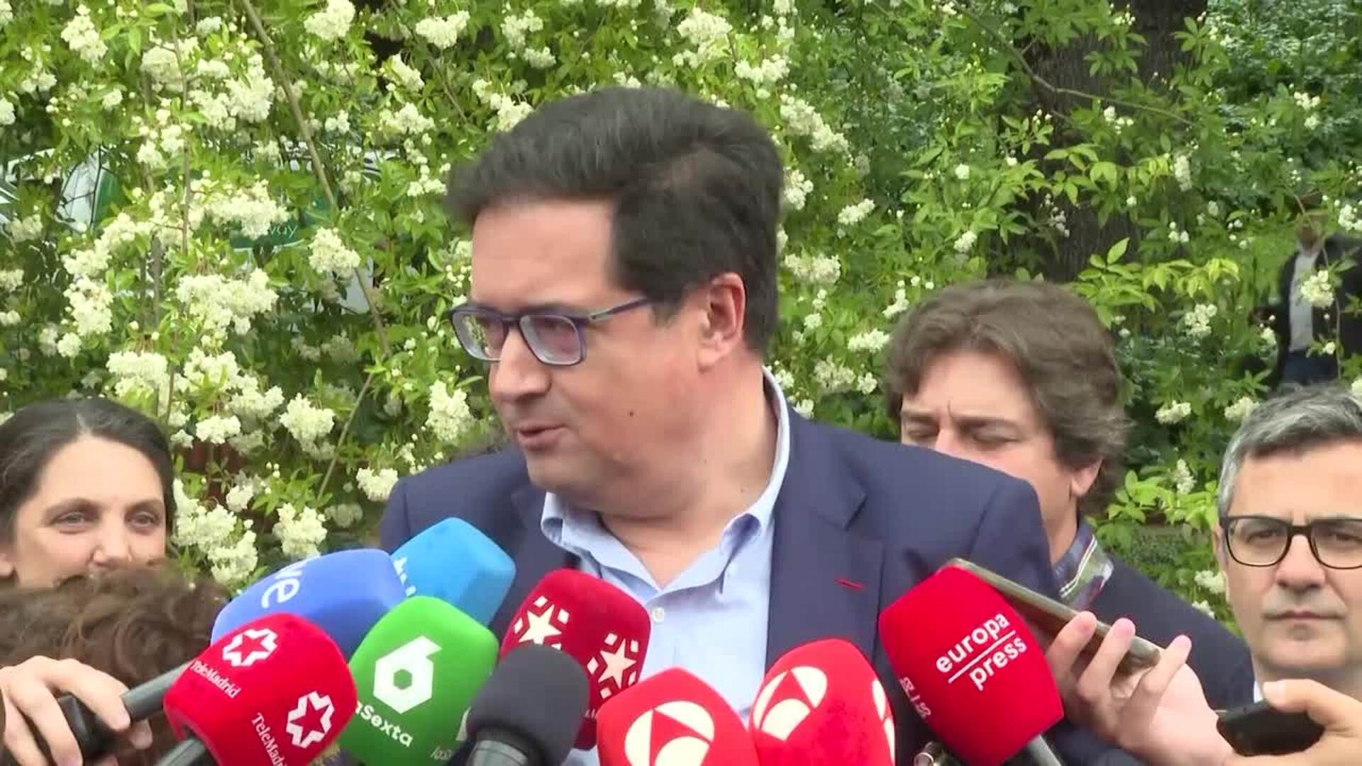 Óscar López critica el "sectarismo" de Ayuso en el Dos de Mayo