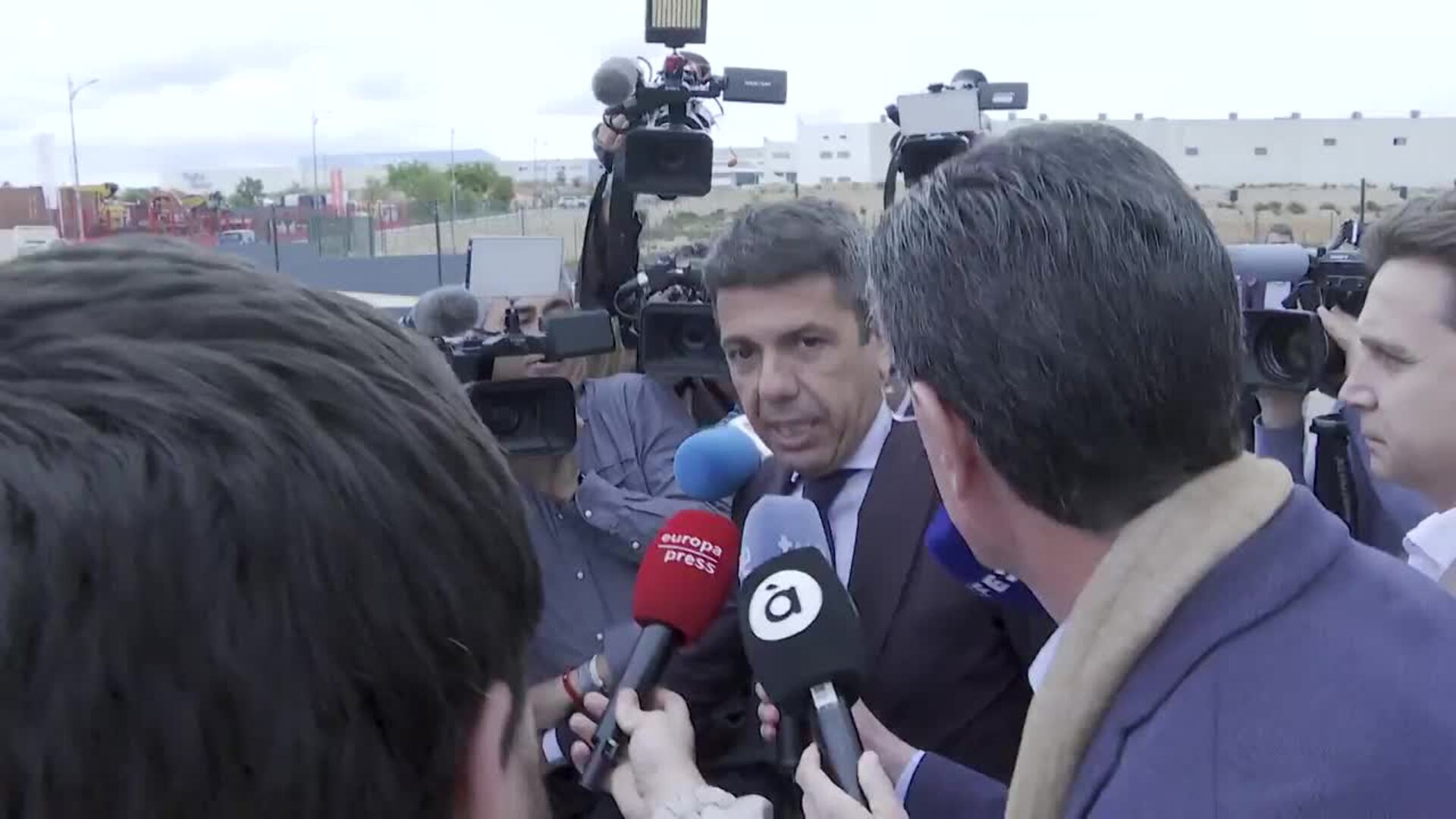 Mazón, sobre si comparte la opinión de Vox: "Cada uno se responsabiliza de sus aseveraciones"