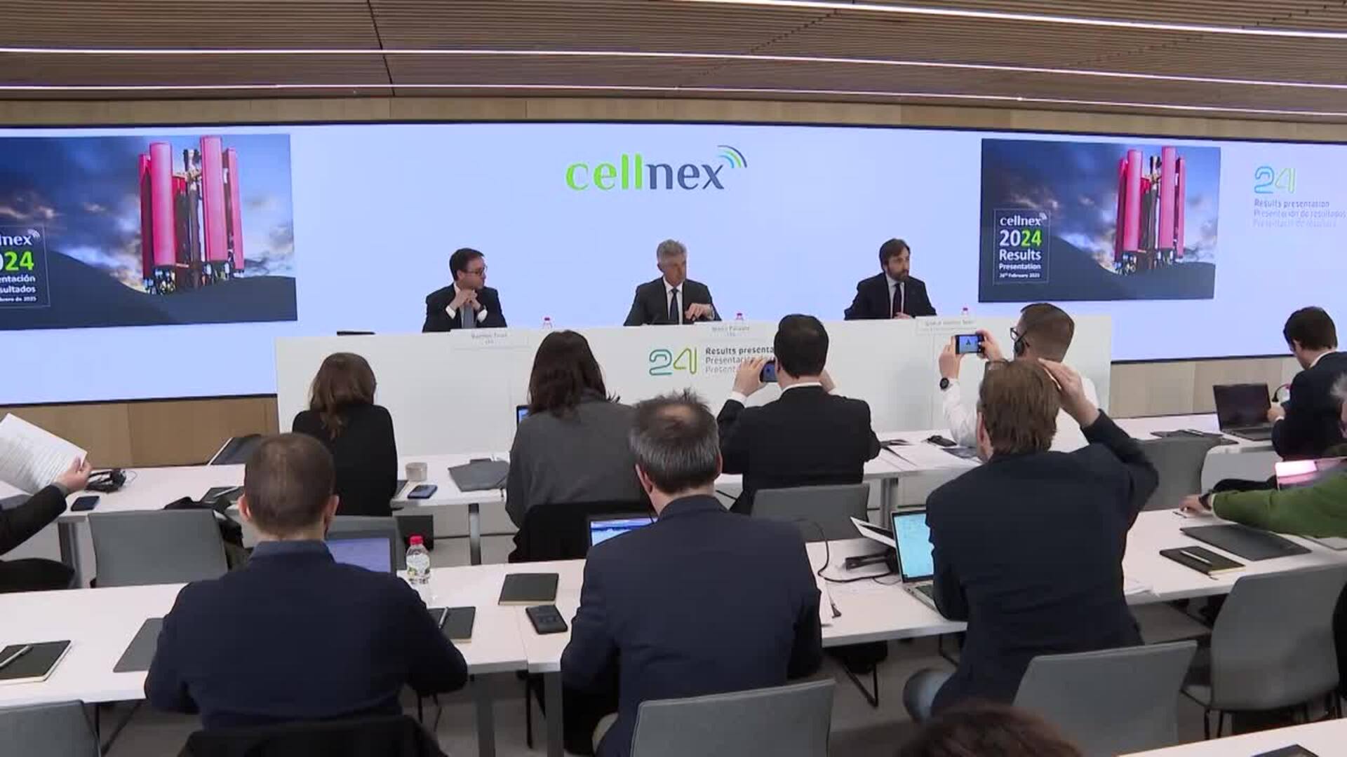 Cellnex ingresa 964 millones hasta marzo ( 6,3%) y pierde 49 millones, un 25,6% más