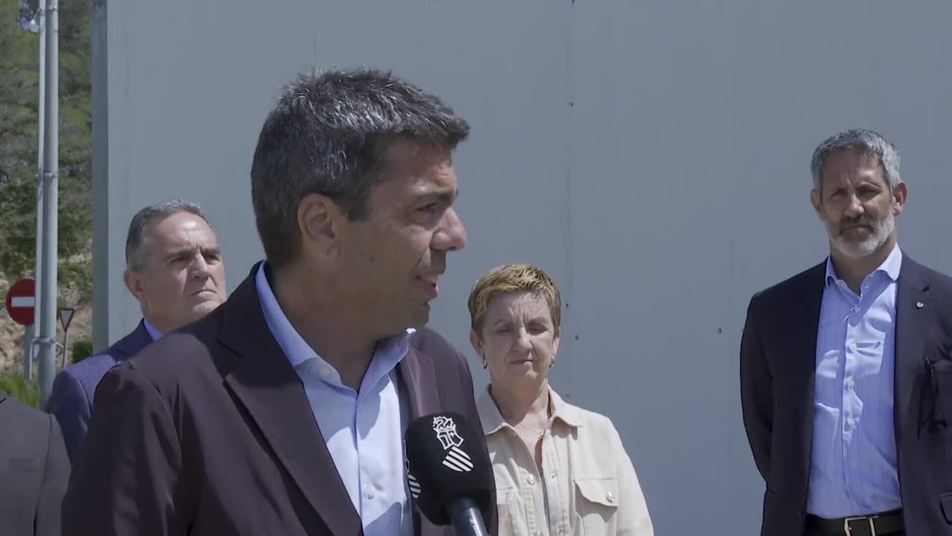 Mazón, sobre el acto de Camps: "Me parecería irresponsable hablar ahora de asuntos internos"