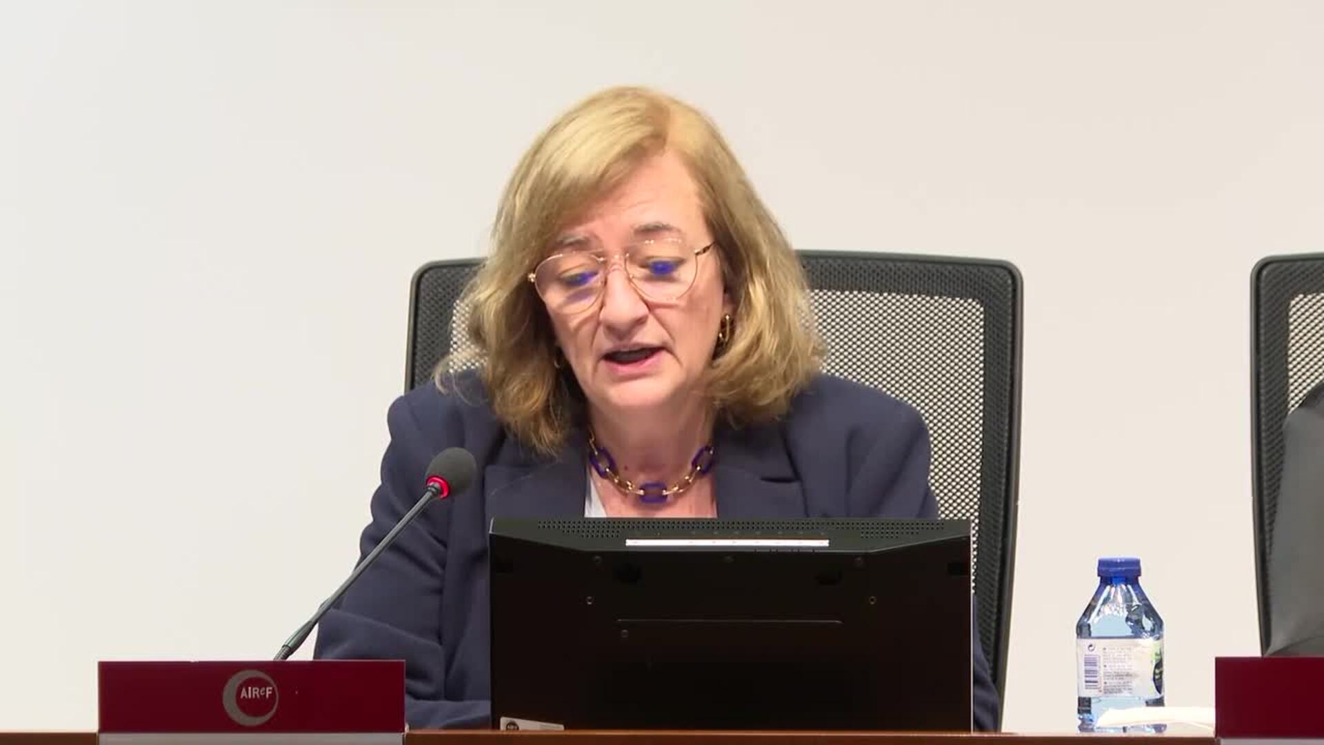 AIReF rebaja previsiones y alerta de que serán necesarias medidas fiscales en 2027