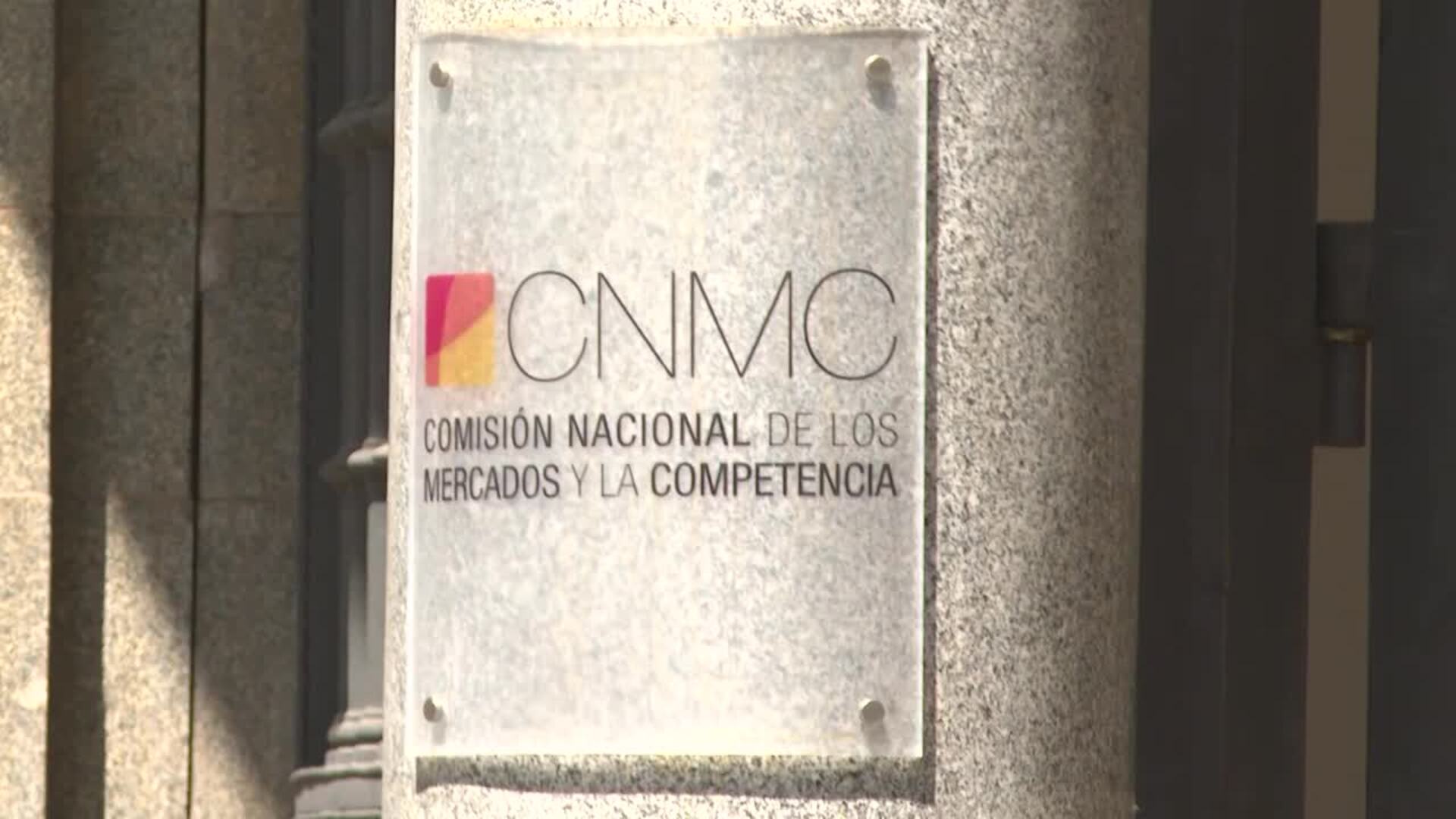 González-Bueno duda de que Bruselas haya estudiado a fondo la OPA