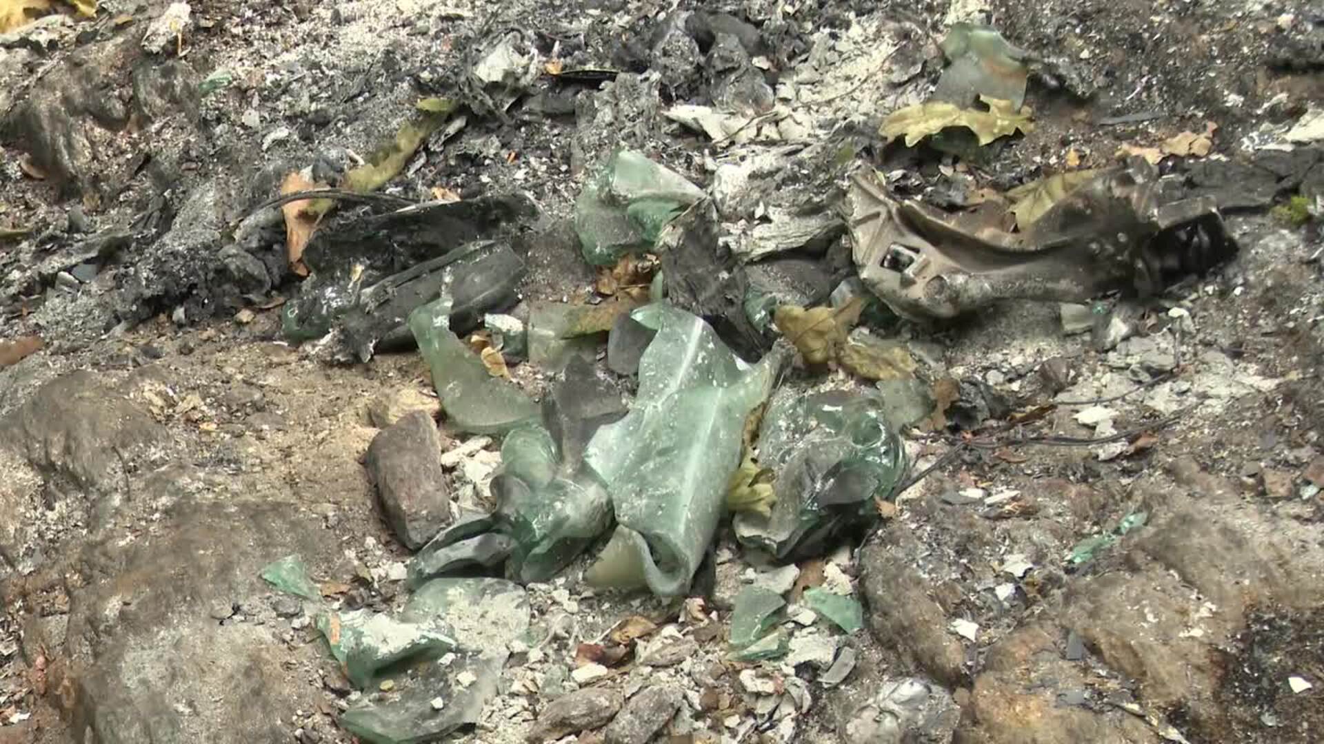 Campo Lameiro y Caldas de Reis, expectantes ante la identificación de los cuerpos calcinados
