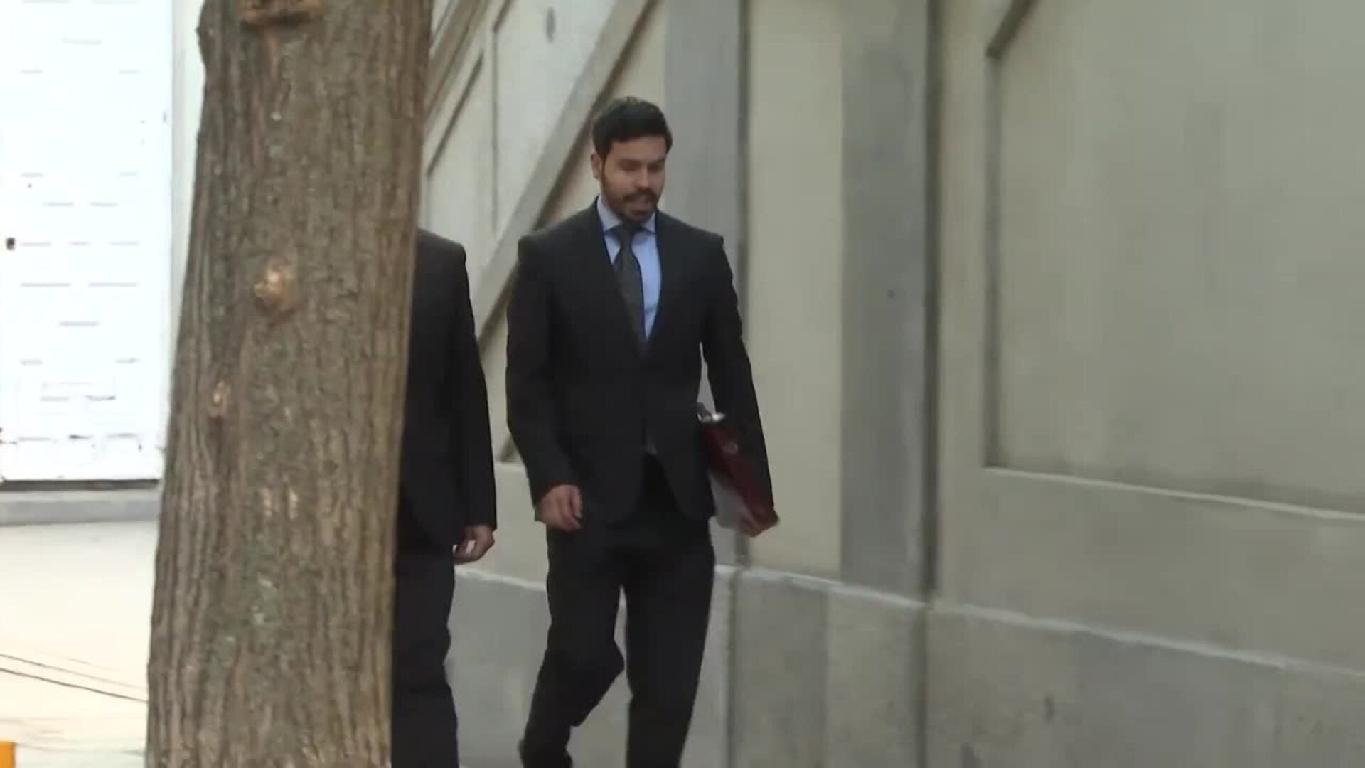 'Alvise' llega al Supremo para declarar voluntariamente por el caso de la PCR falsa de Illa